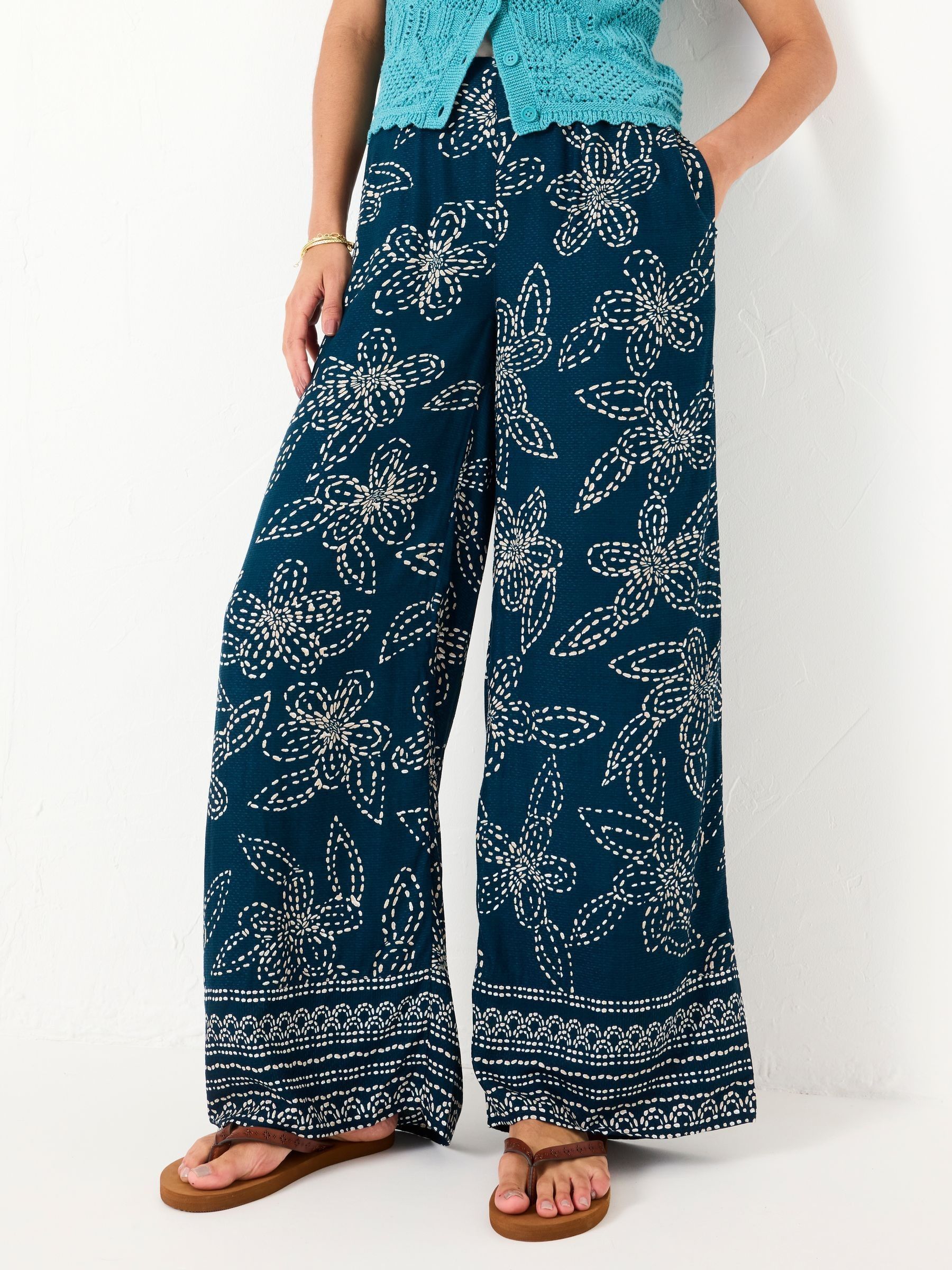 Zelda Navy Wide Leg Trousers - Image 4 of 10