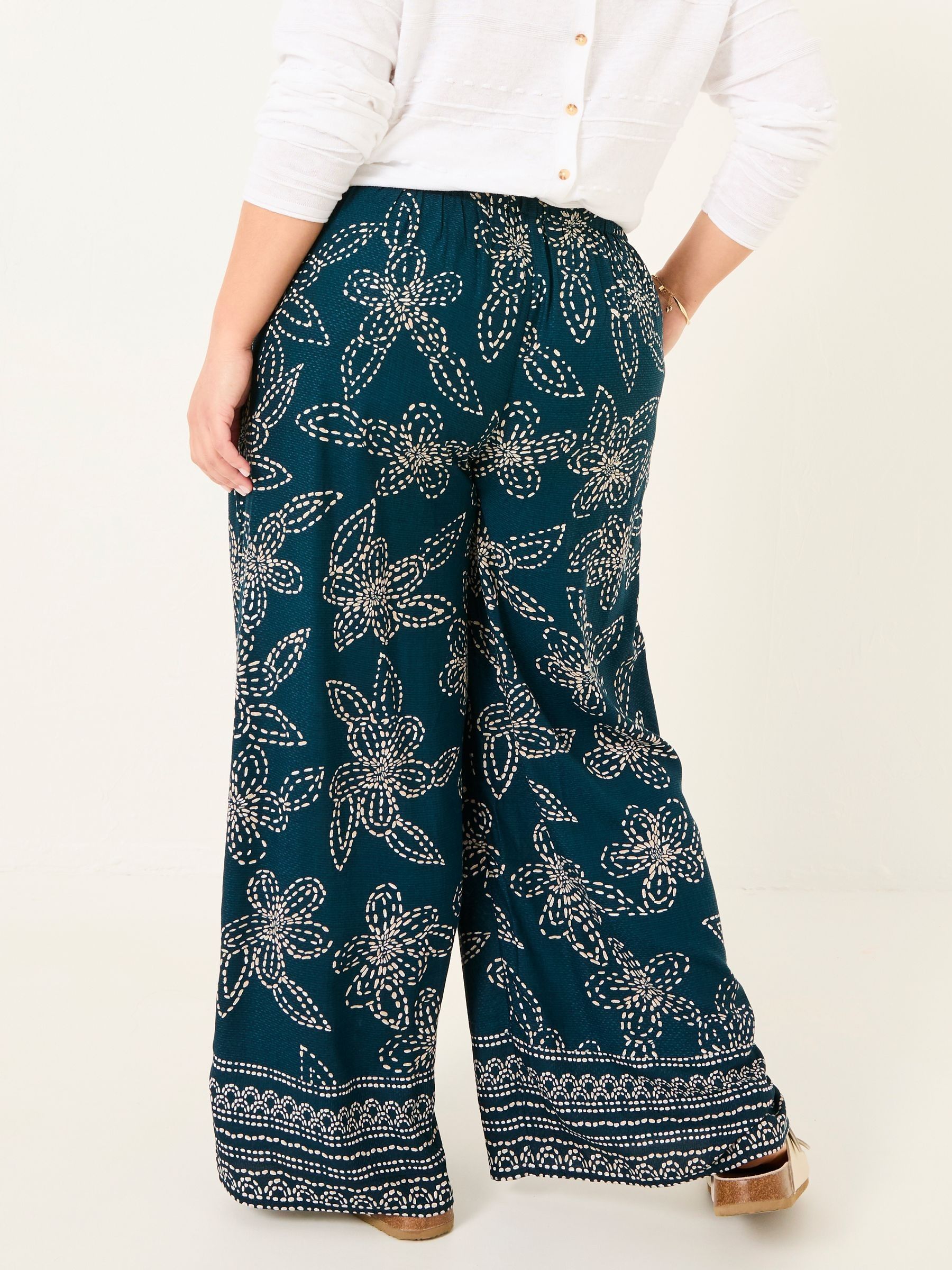 Zelda Navy Wide Leg Trousers - Image 8 of 10
