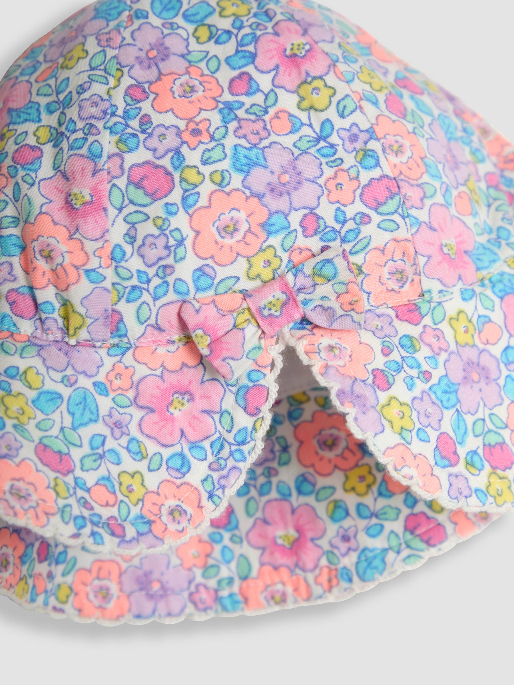 White Floral Pretty Trim Sun 100% Cotton Hat - Image 3 of 3