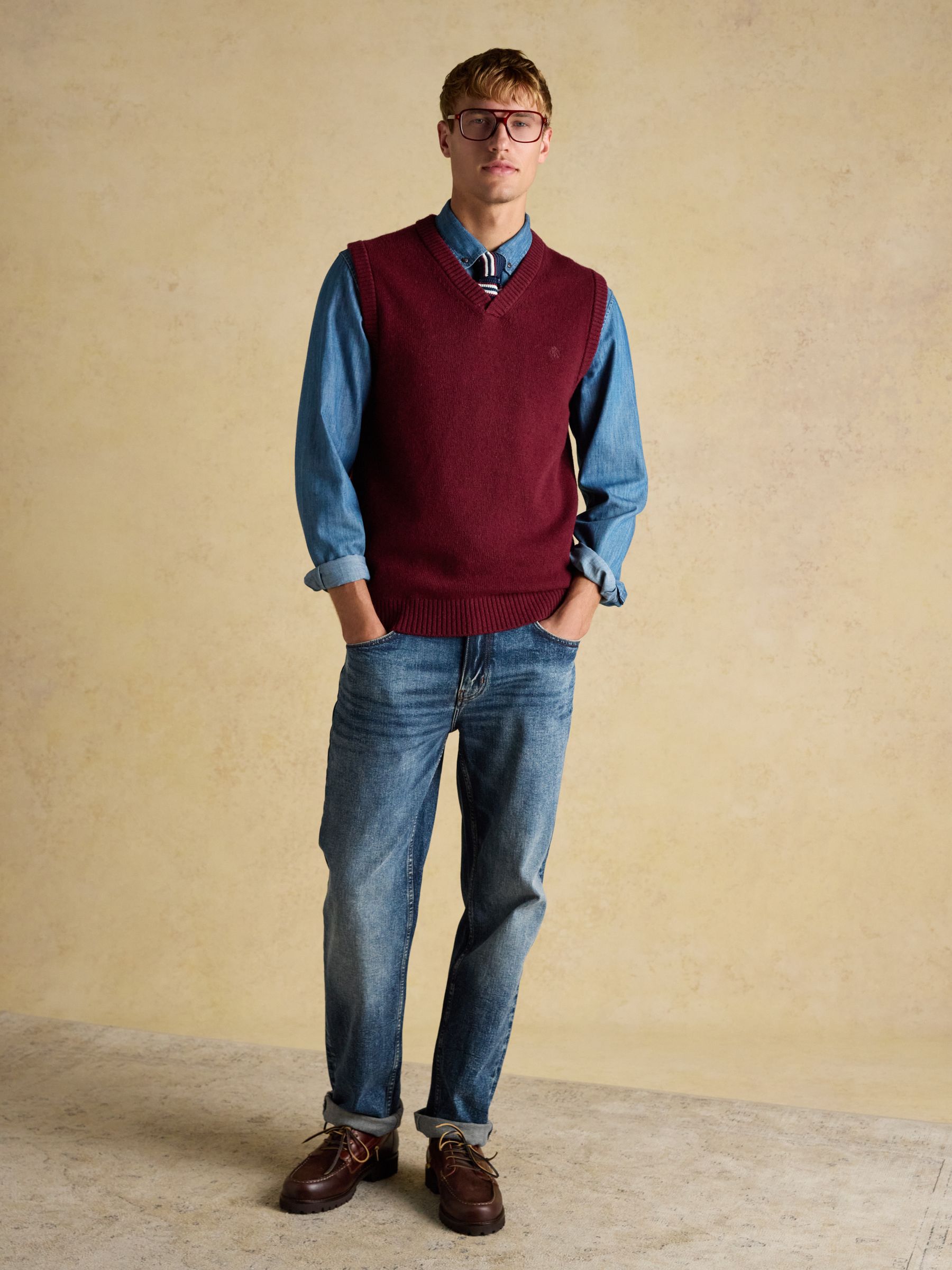 Highland Burgundy Red Wool-Rich Knitted Tank Top - Image 6 of 9