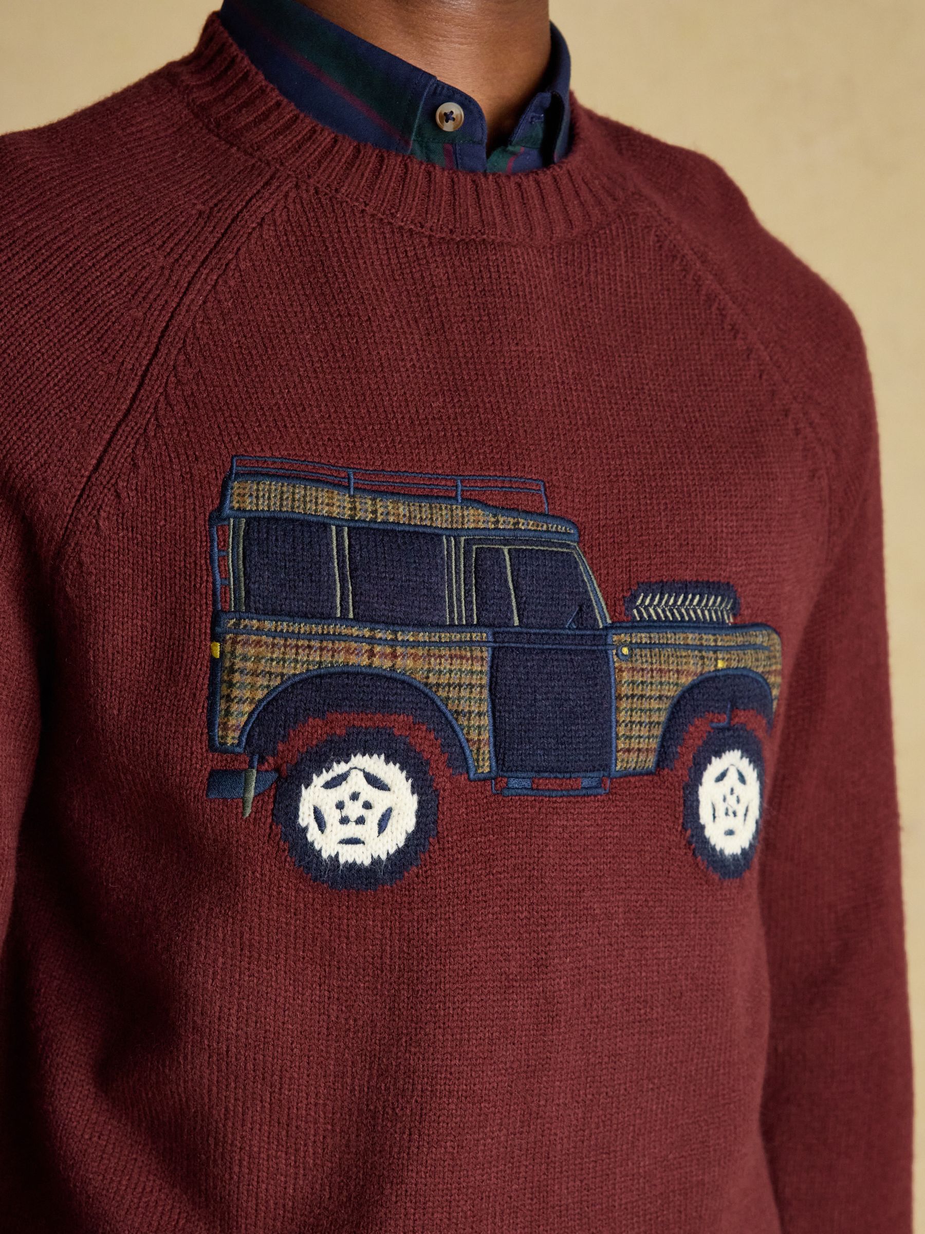 4x4 Burgundy Red Intarsia Crew Neck Jumper - Image 5 of 8