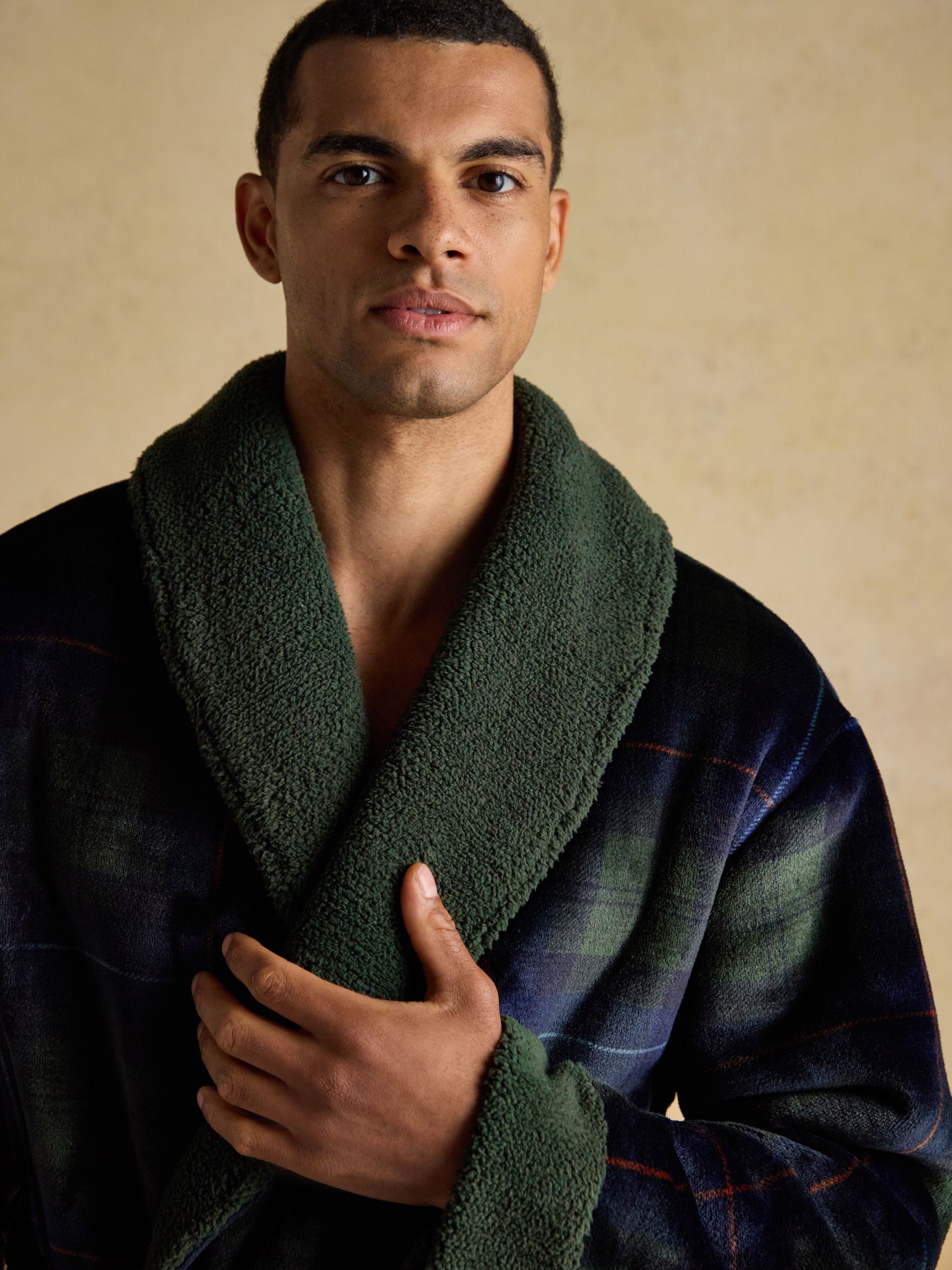 Montague Green/Navy Fleece Dressing Gown - Image 5 of 7