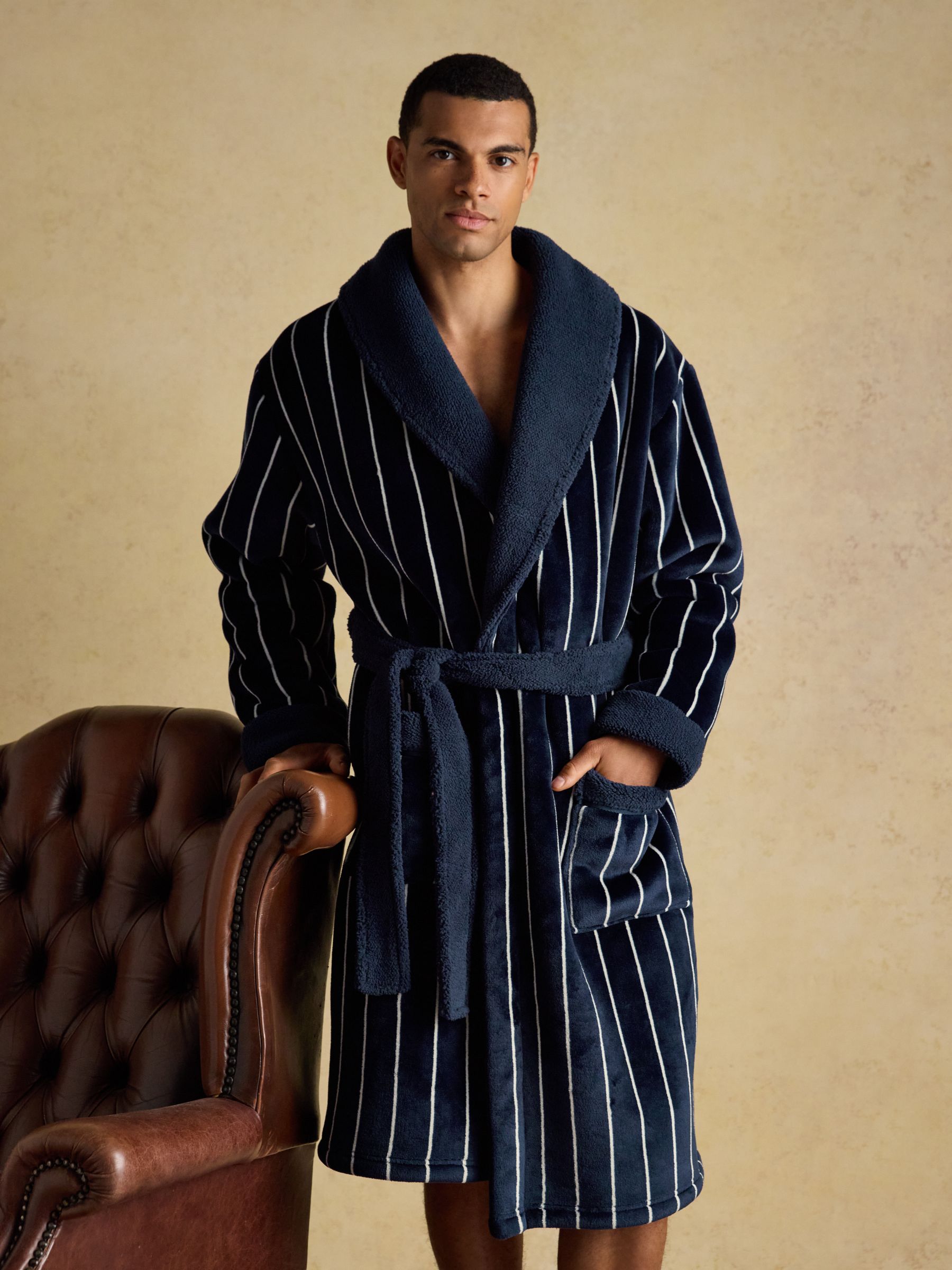 Montague Navy Fleece Dressing Gown - Image 5 of 9