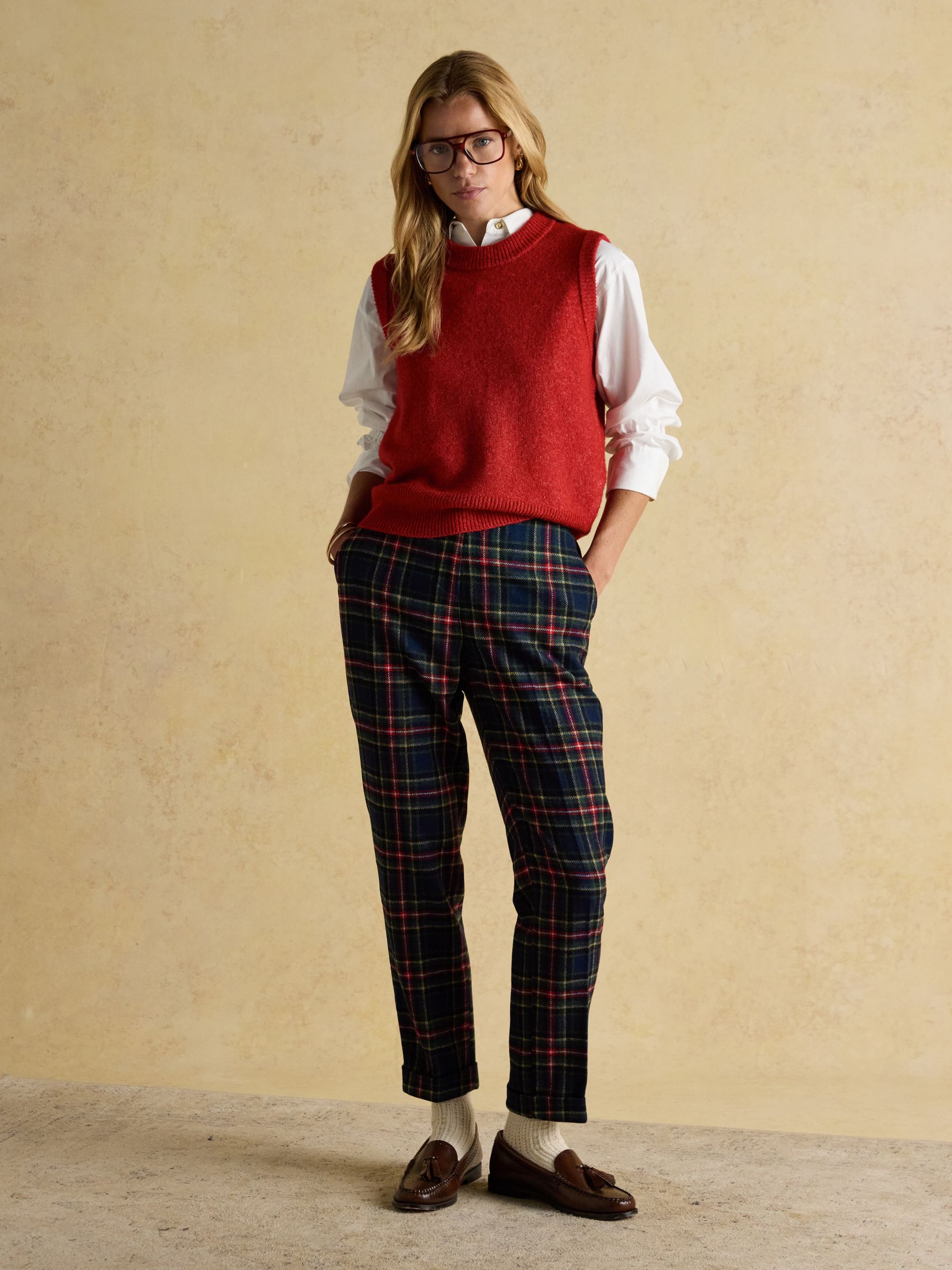 Holly Red Knitted Crew Neck Vest - Image 4 of 11