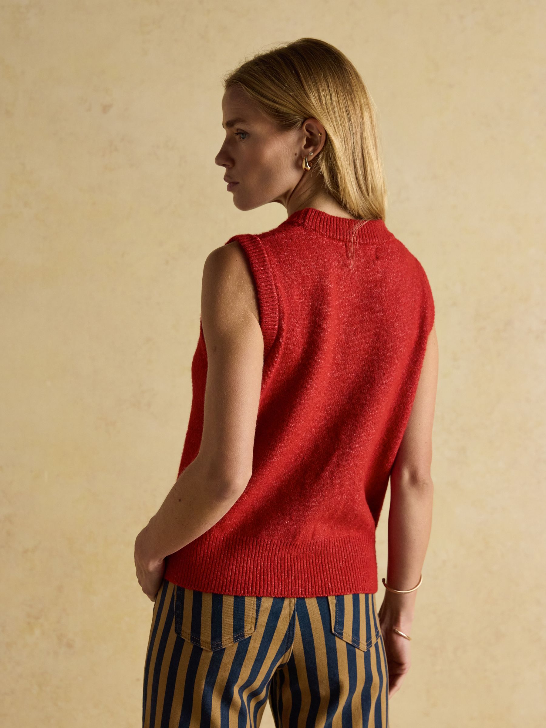 Holly Red Knitted Crew Neck Vest - Image 7 of 11