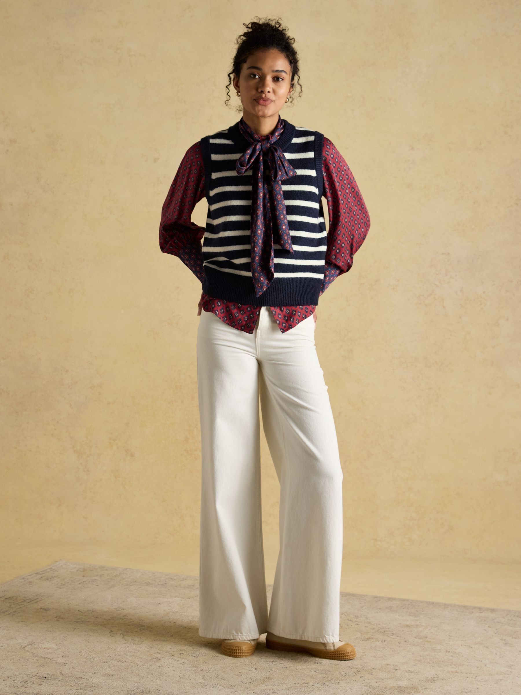 Holly Navy/White Knitted Vest - Image 8 of 9