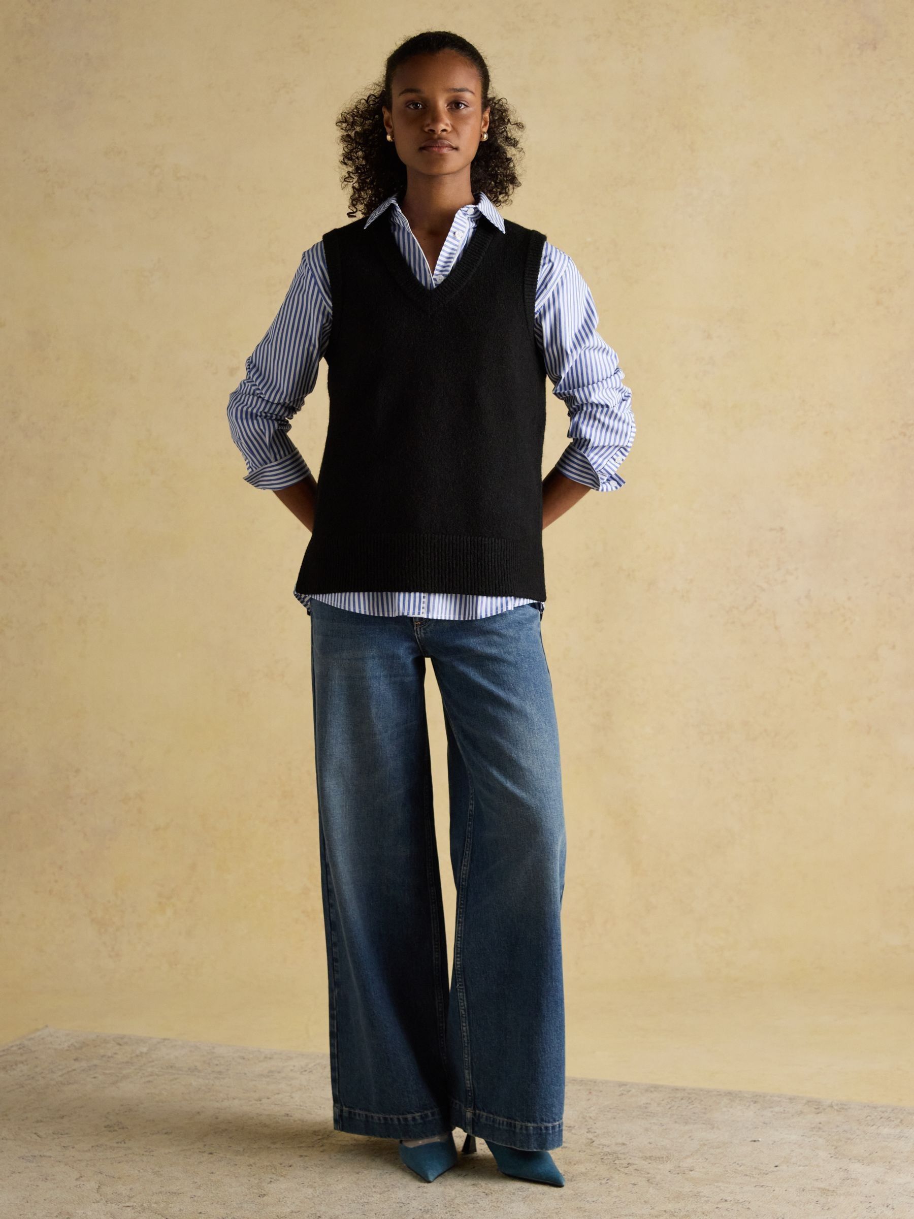 Holly Black V-Neck Longline Knitted Vest | Joules