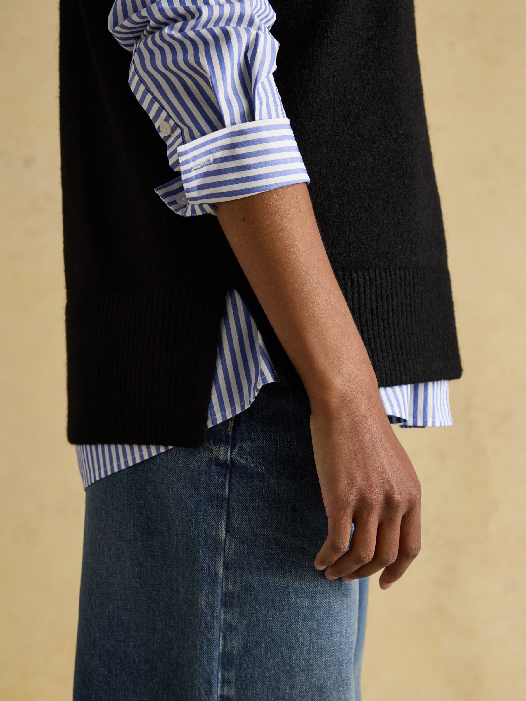 Holly Black V-Neck Longline Knitted Vest | Joules