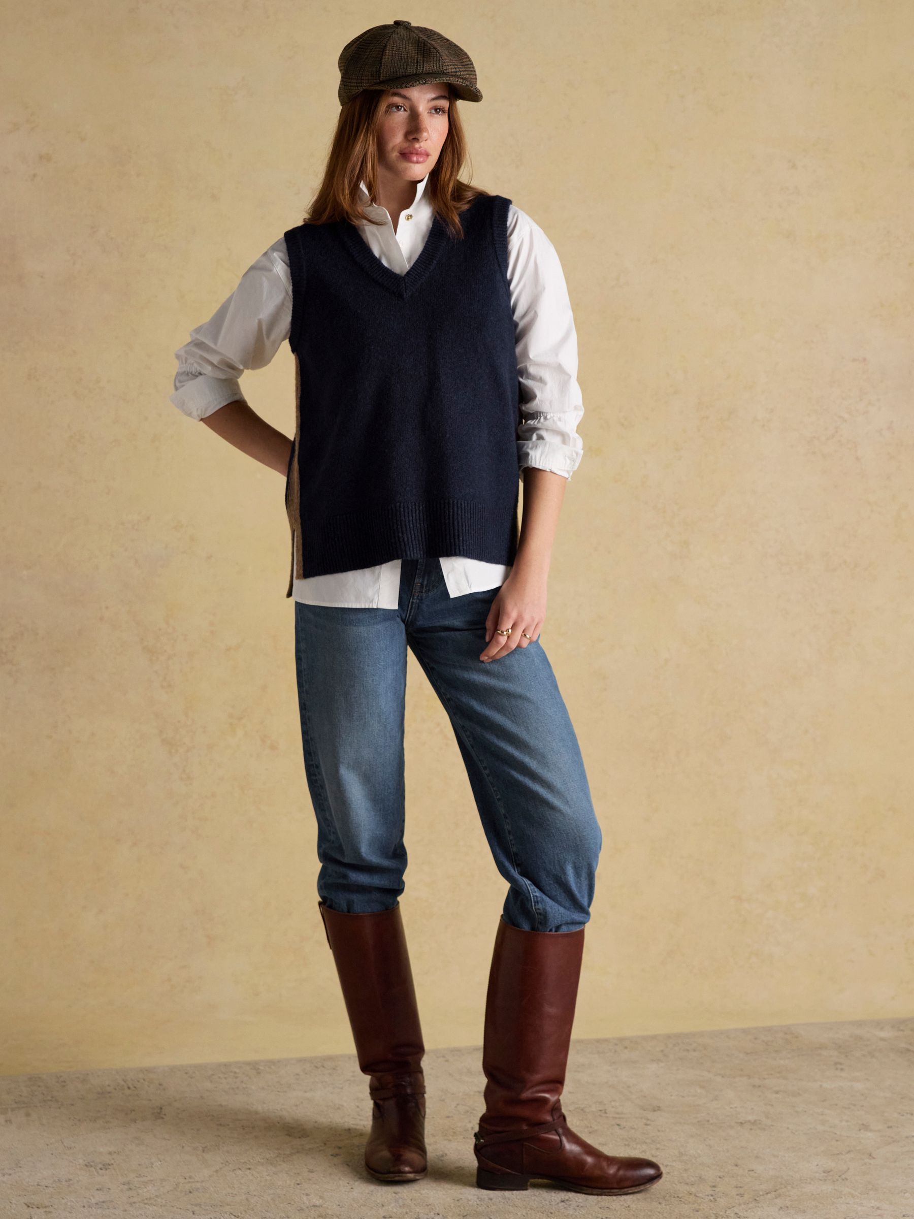 Holly Navy V-Neck Longline Knitted Vest - Image 4 of 7