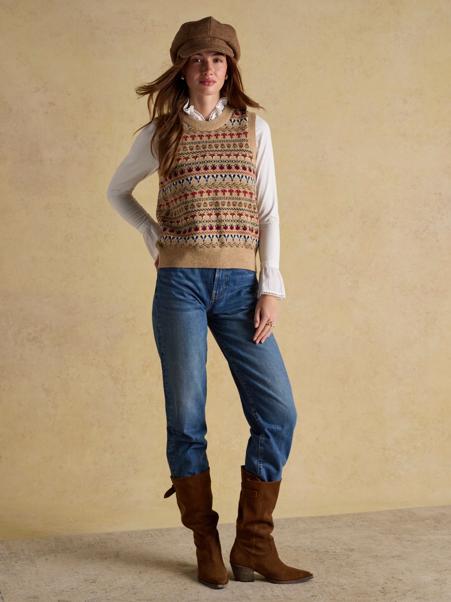 Woodland Oatmeal Cotton-Rich Intarsia Crew Neck Knitted Vest - Image 6 of 9