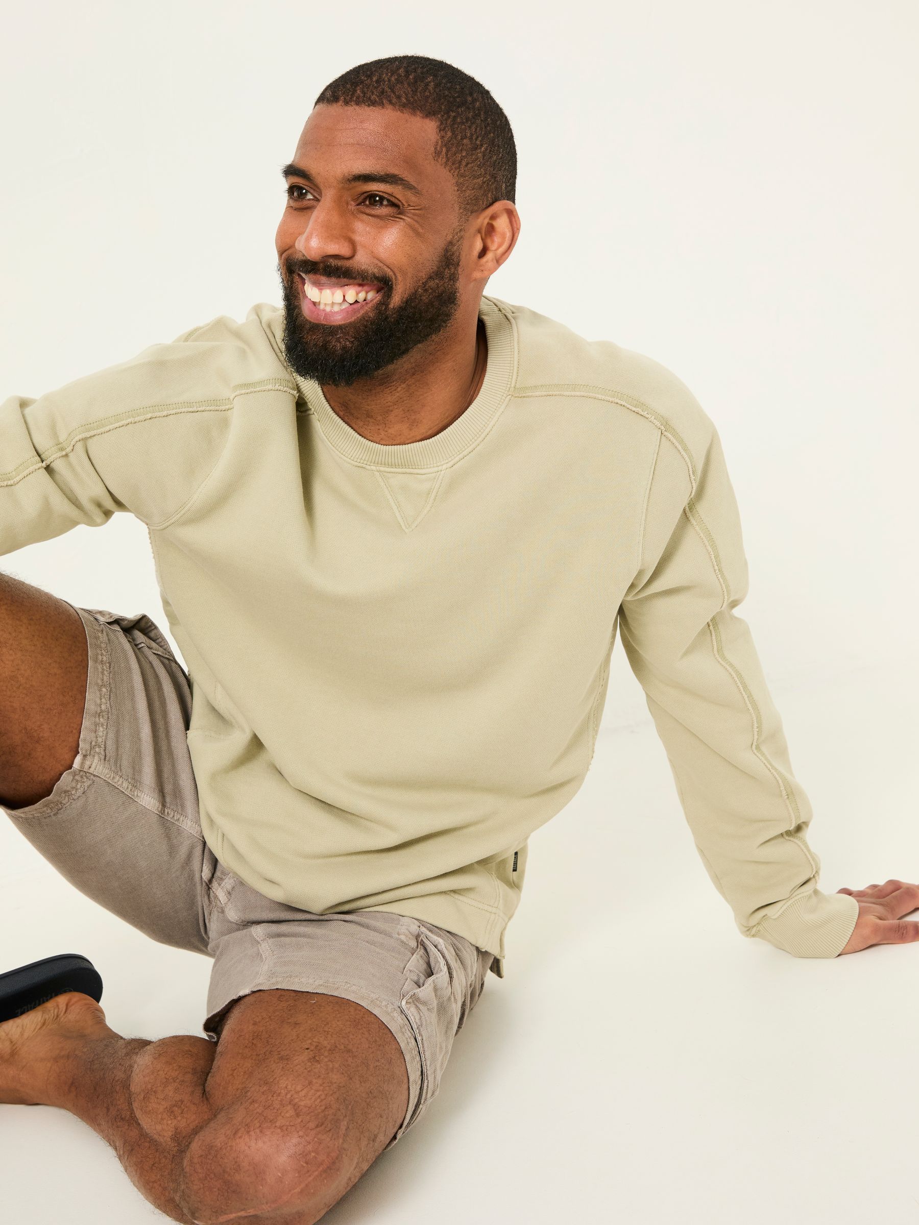 Otterton Sage Green Crew Neck Sweatshirt - Image 3 of 7