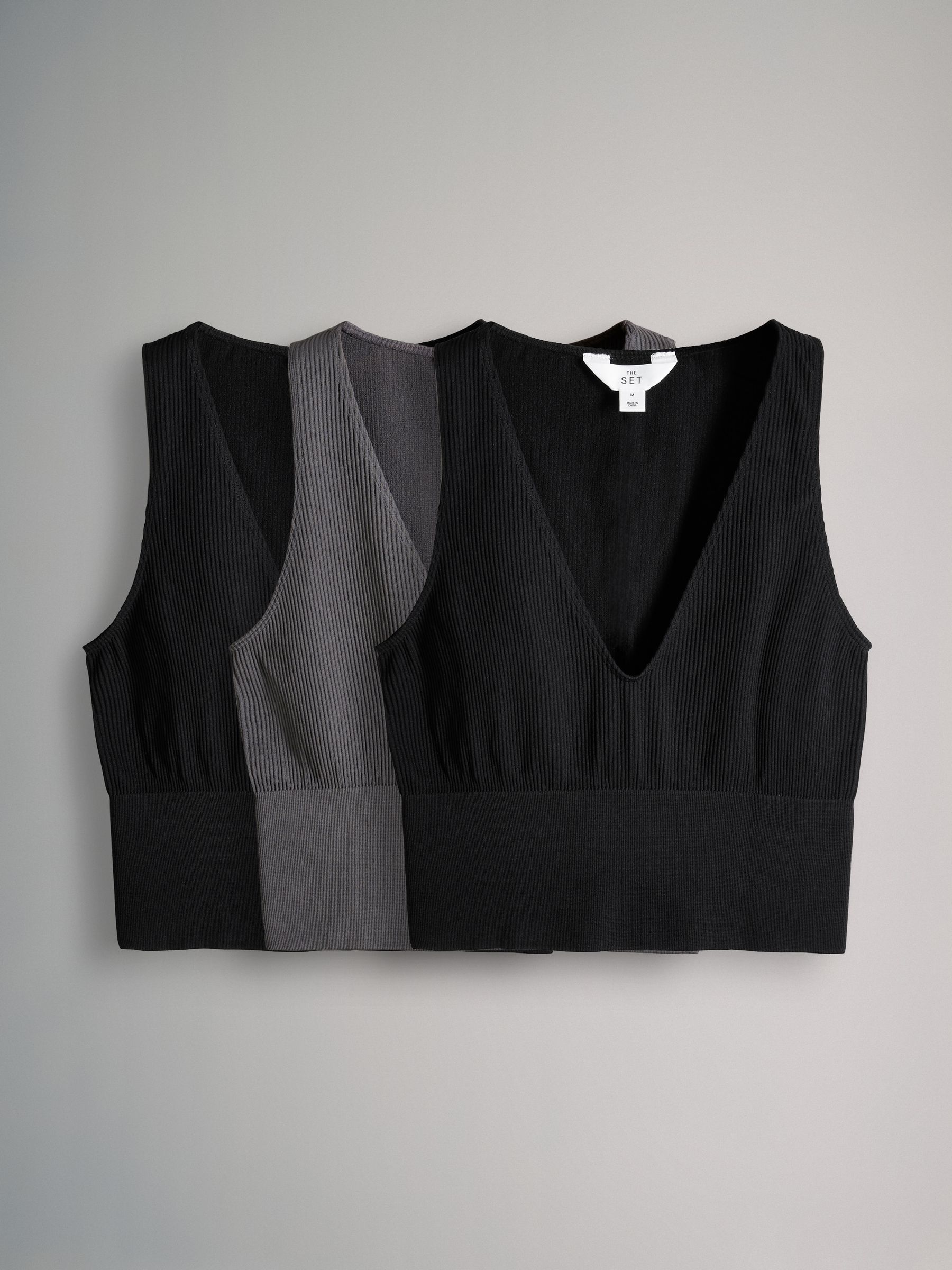 3 Pack Seamless Ribbed Crop Tops - Image 2 of 6 3 Pack Seamless Ribbed Crop Tops - Image 2 of 6