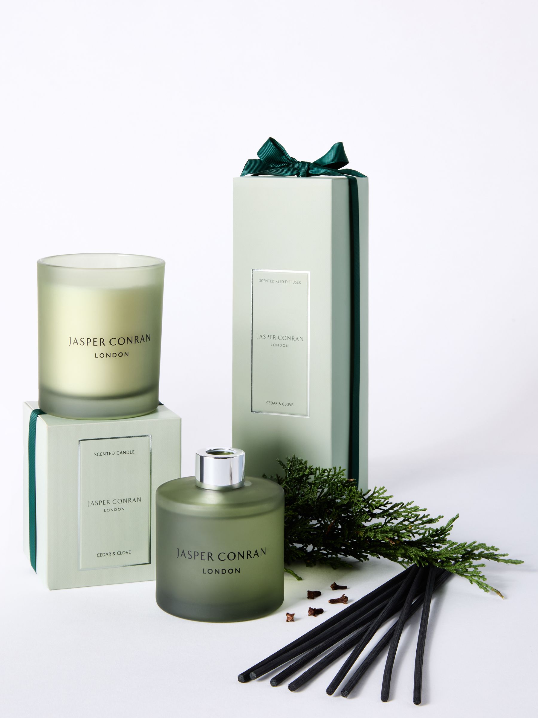 Jasper Conran London Cedar Clove Candle - Image 4 of 7