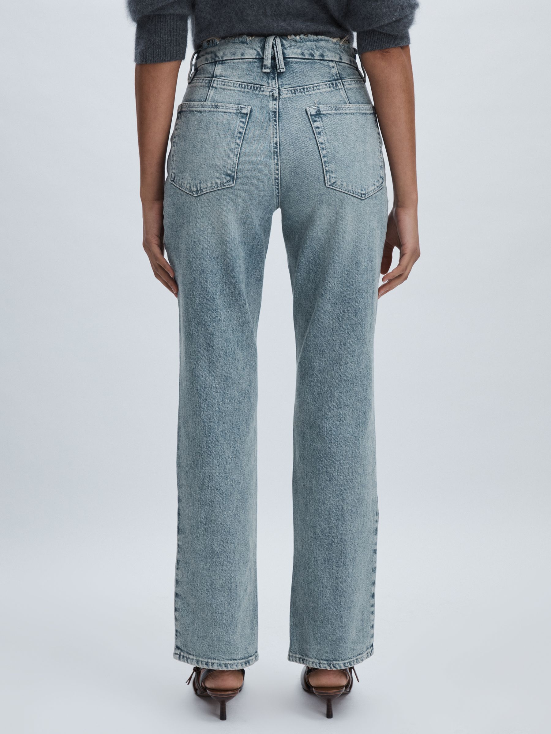 Good American Straight-Leg Slit-Hem Jeans in Light Indigo - Image 6 of 7