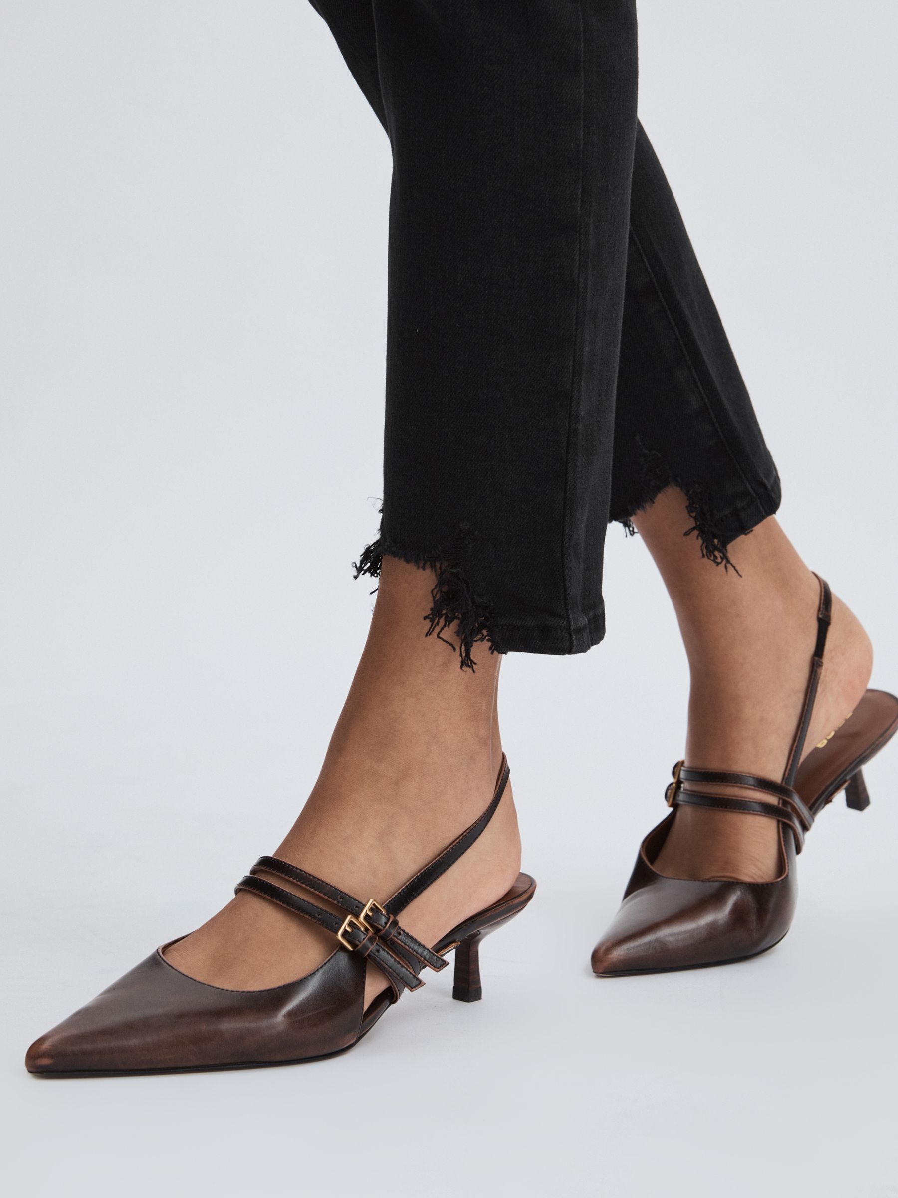 Distressed-Hem Cropped Jeans in Black - Image 4 of 6