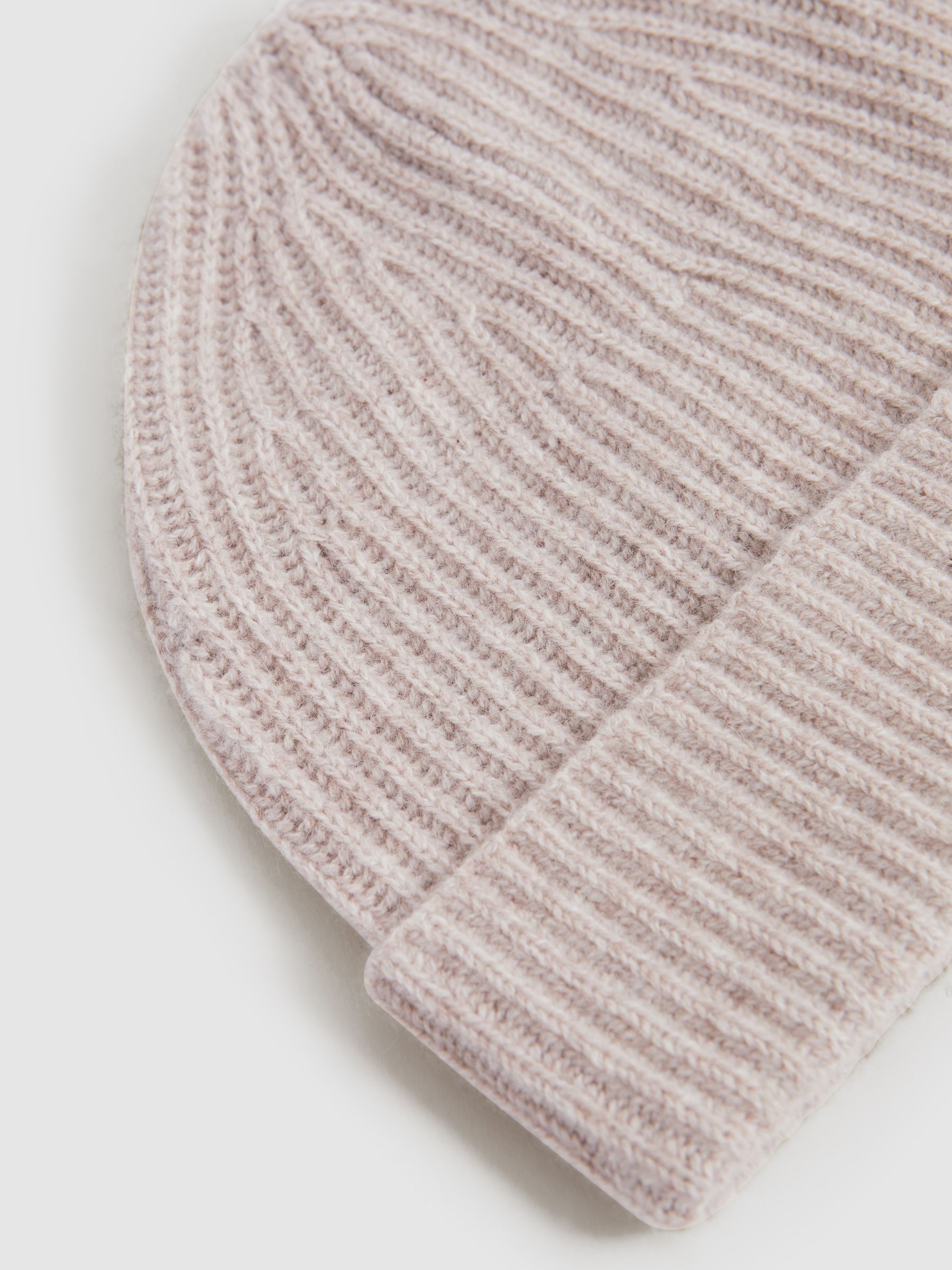 Atelier Ribbed-Cashmere Beanie in Oatmeal Melange - Image 4 of 4