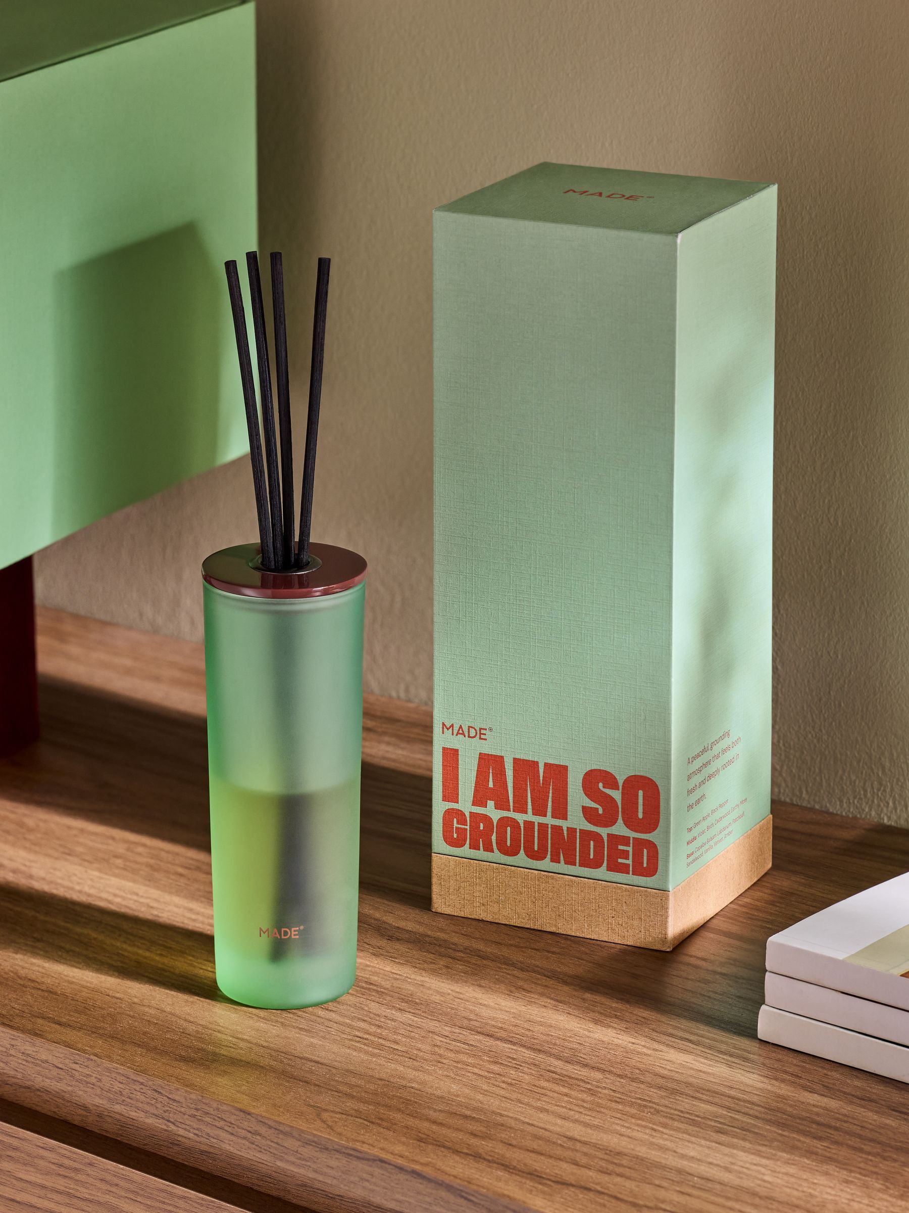 200ml Fragranced Reed Diffuser in Citrus and Patchouli - Image 3 of 5