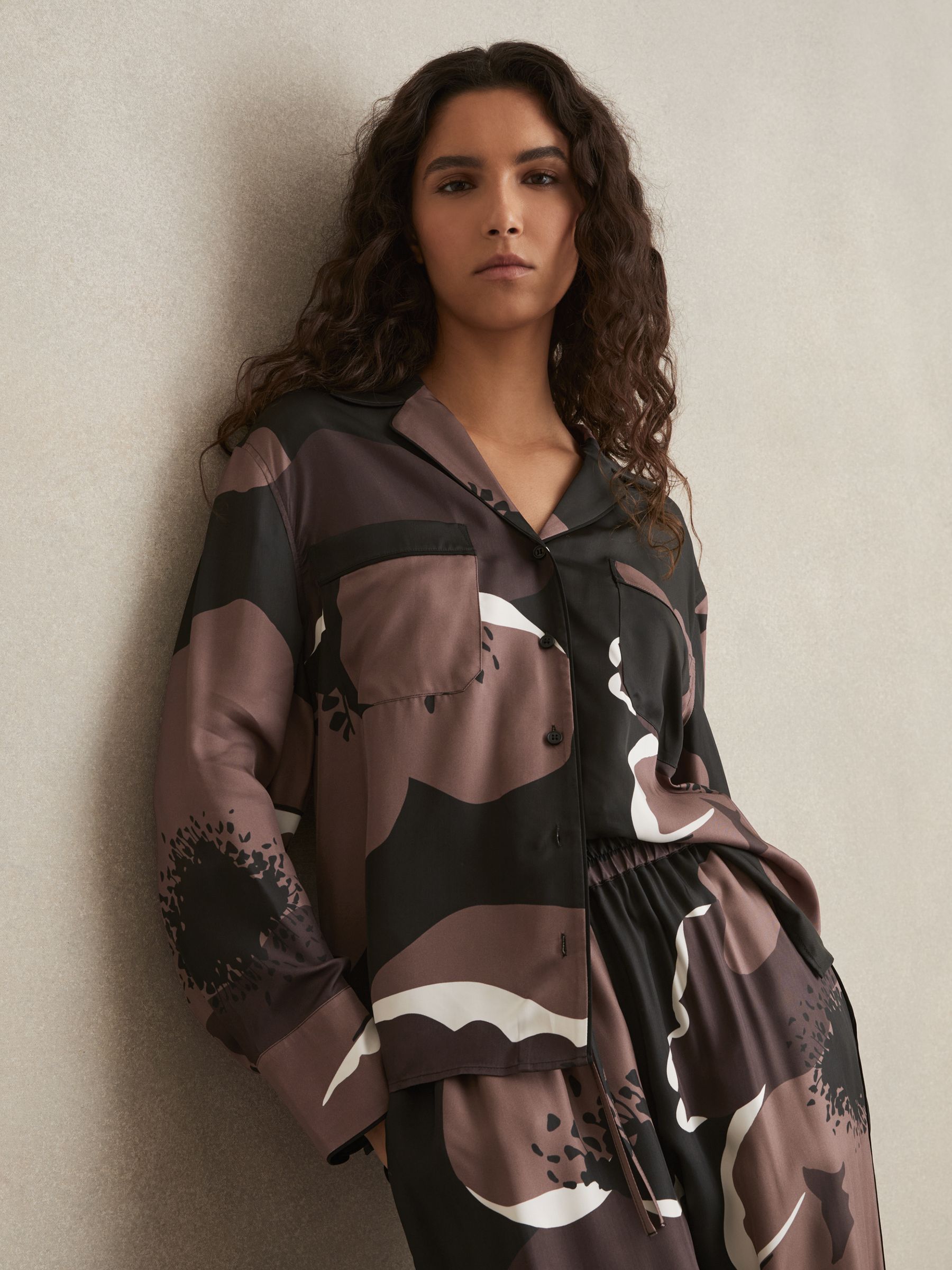 Floral-Print Long-Sleeve Shirt in Black/Brown - Image 1 of 6