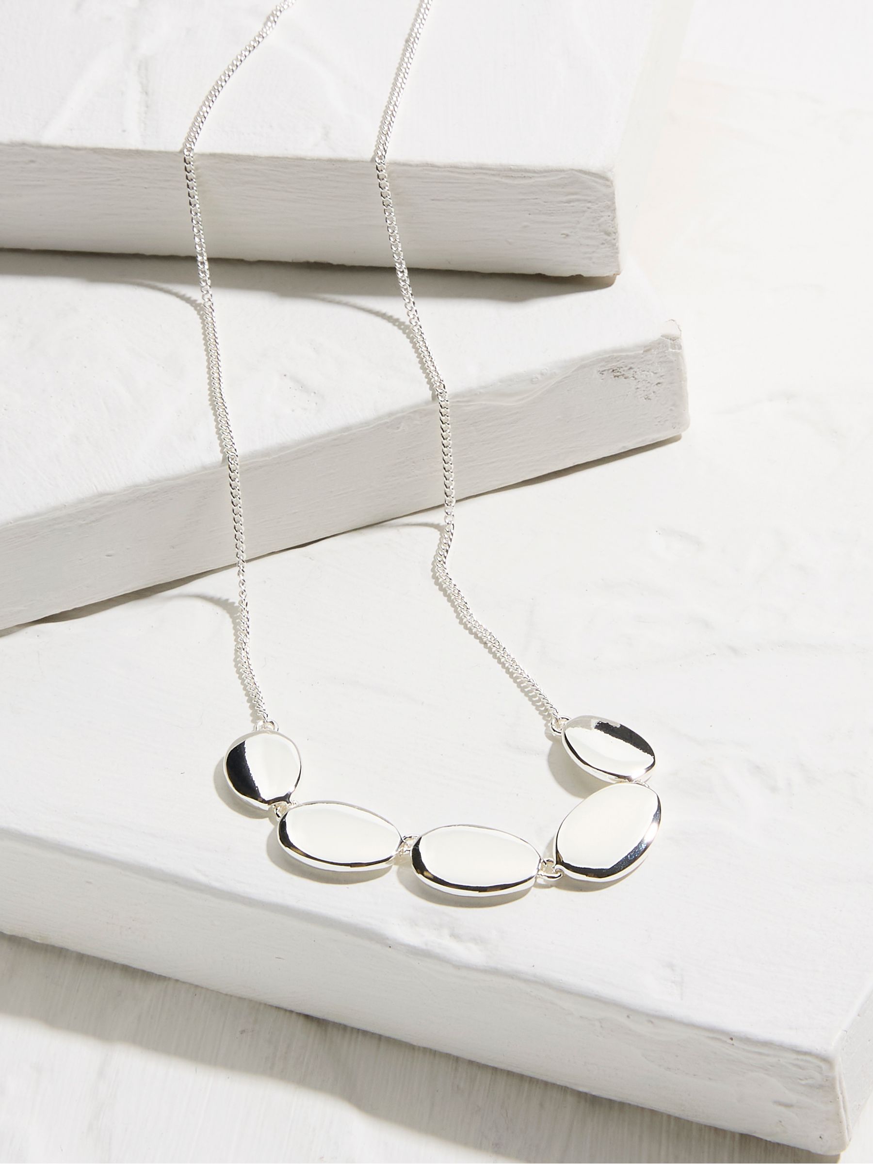 Silver Tone Oval Chunky Necklace - Image 2 of 2