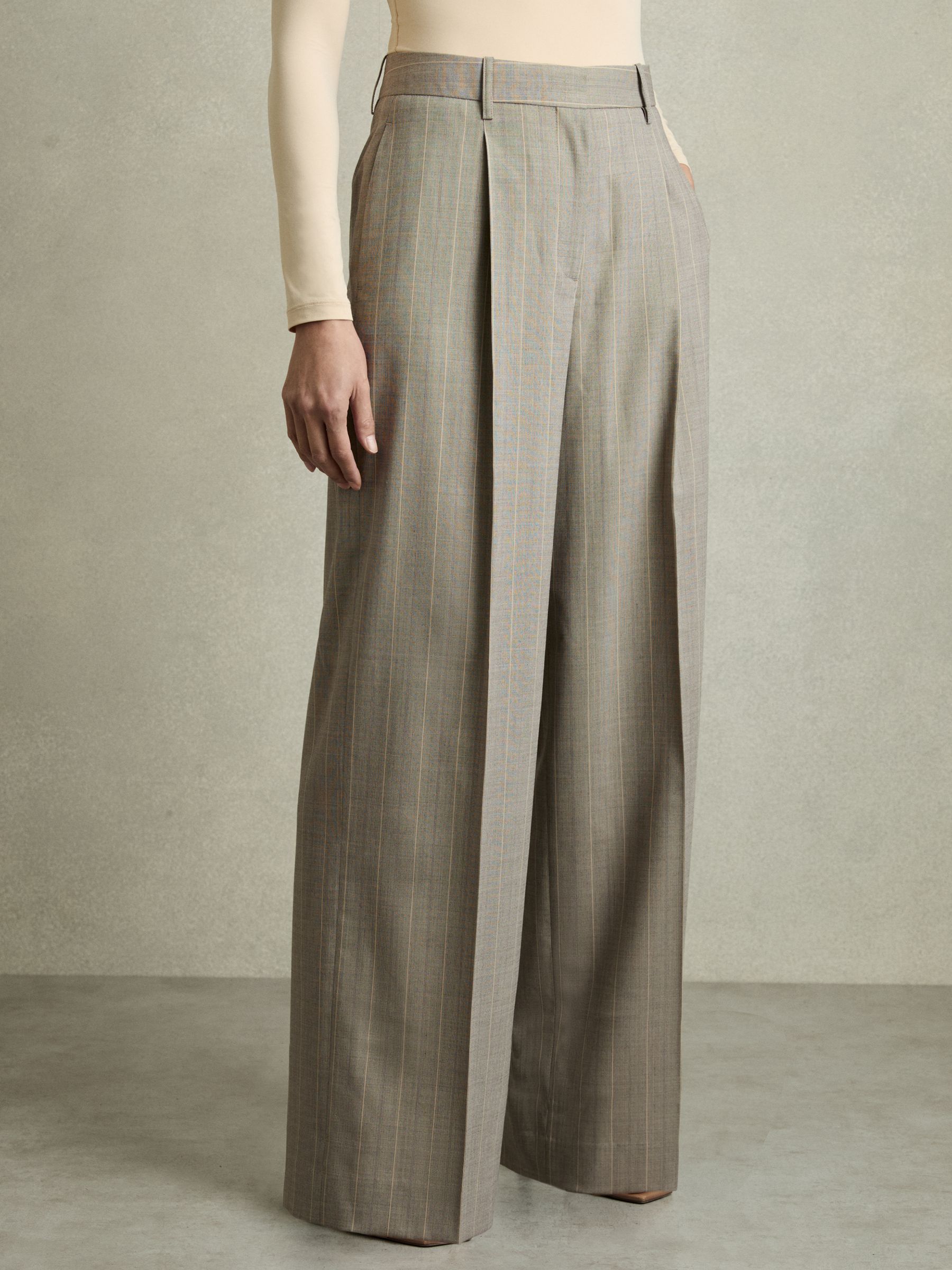 Wool-Blend Wide-Leg Pinstripe Trousers in Grey - image 3