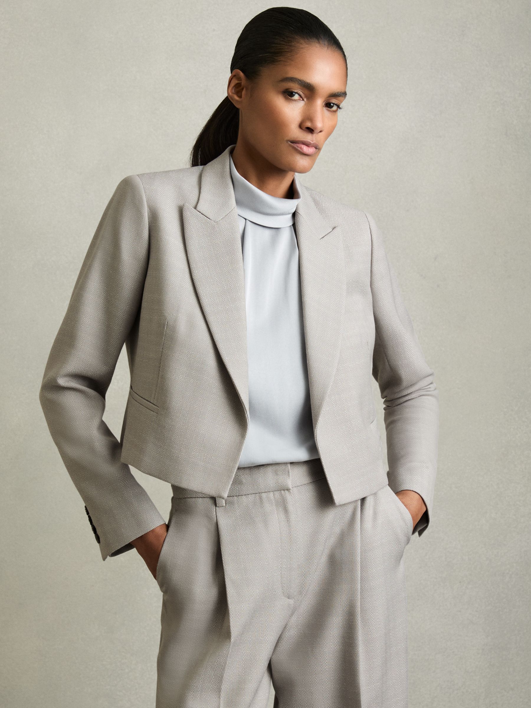 Double-Breasted Cropped Wool-Blend Blazer in Grey - Image 4 of 7