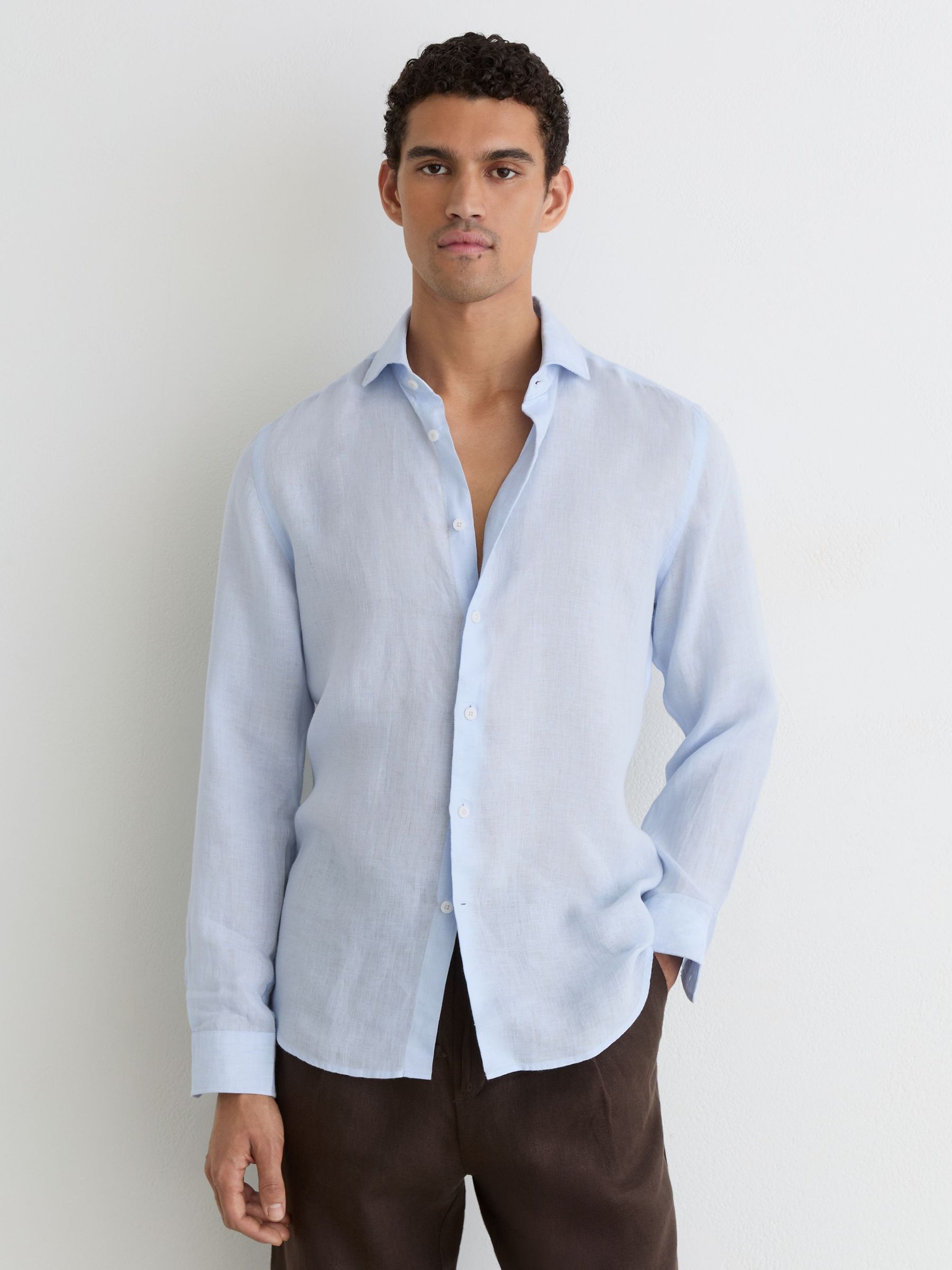 Chemise en lin bleu pâle à col italien et coupe classique - Image 6 de 7