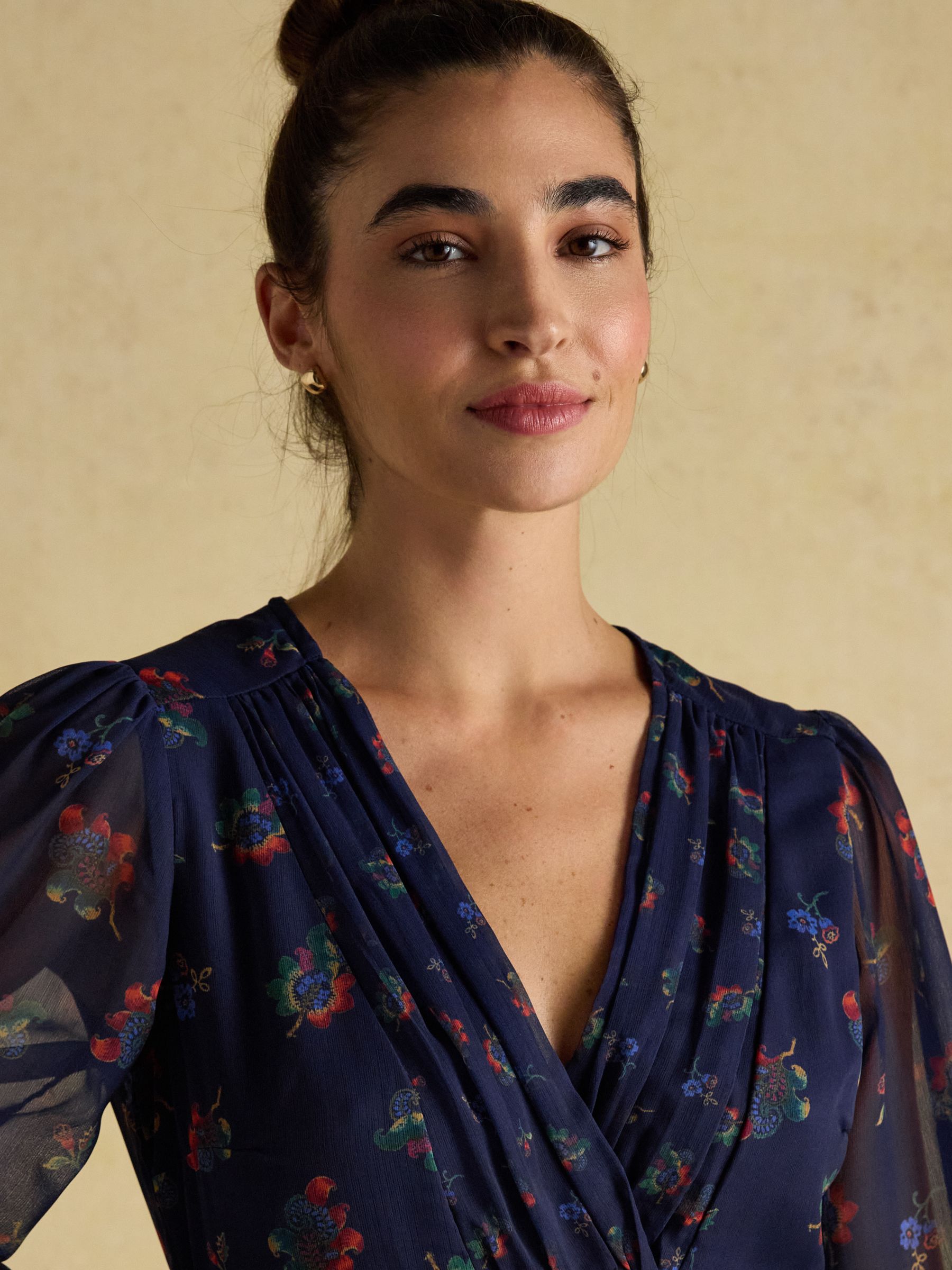 Allegra Navy Ruched Hotchpotch V-Neck Dress - Image 3 of 9