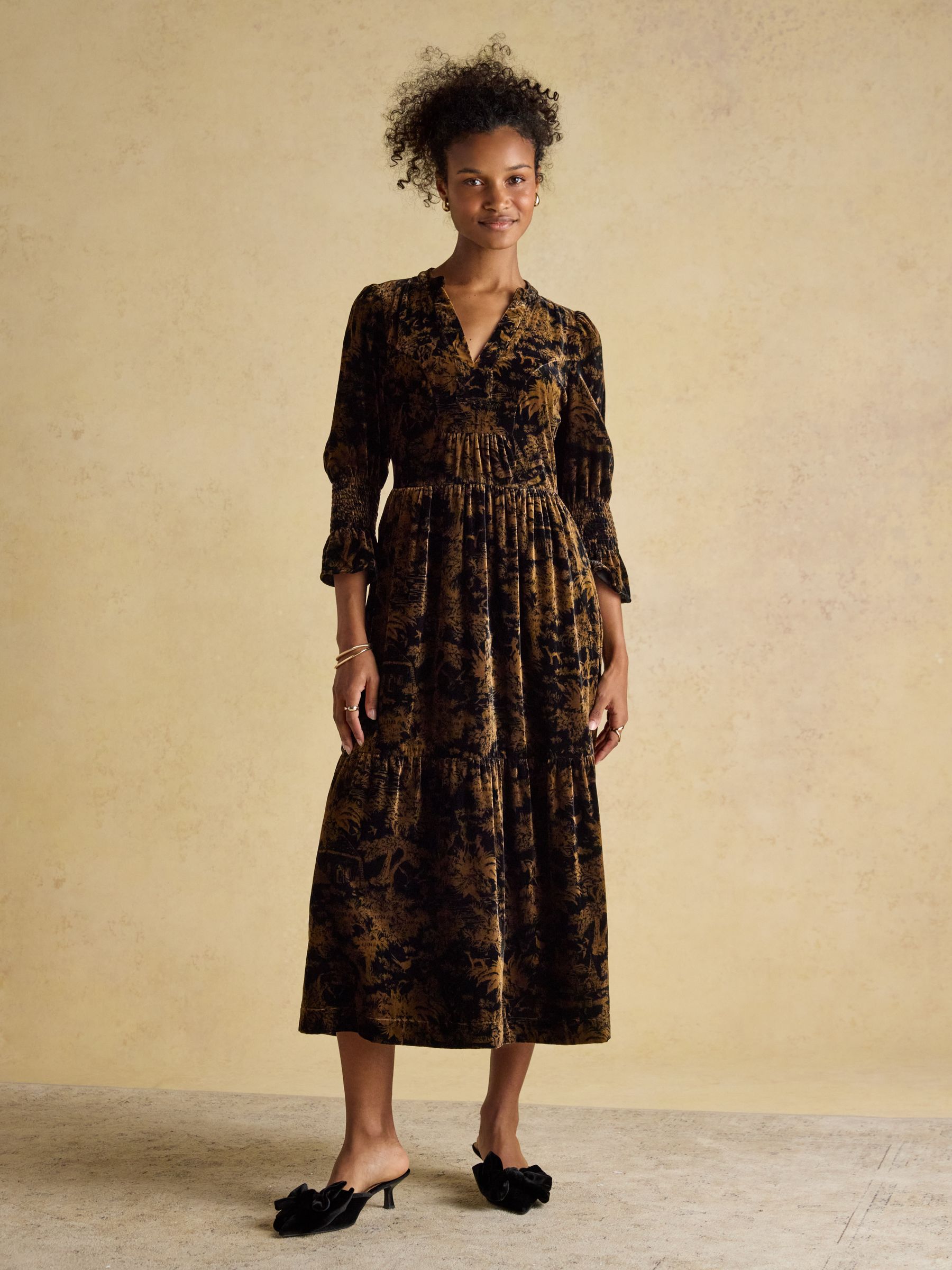 Rosalind Black Toile Velvet V-Neck Dress - Image 4 of 7