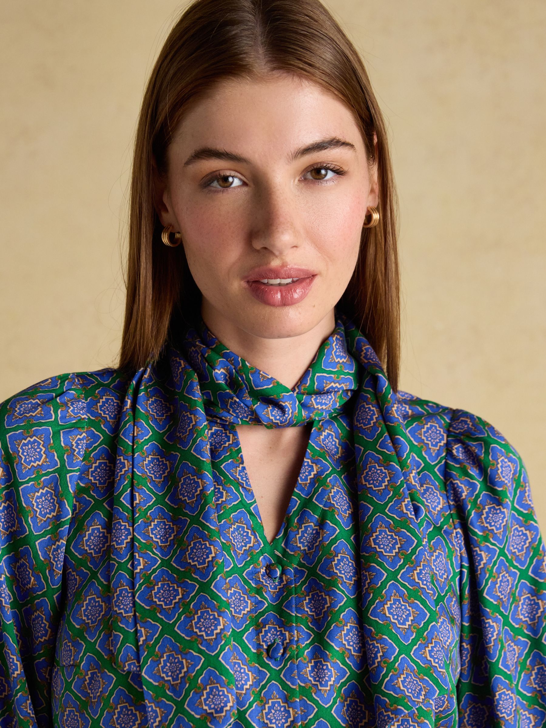 Tabby Blue/Green Tie Neck Long Sleeve Blouse with Button Fastening 