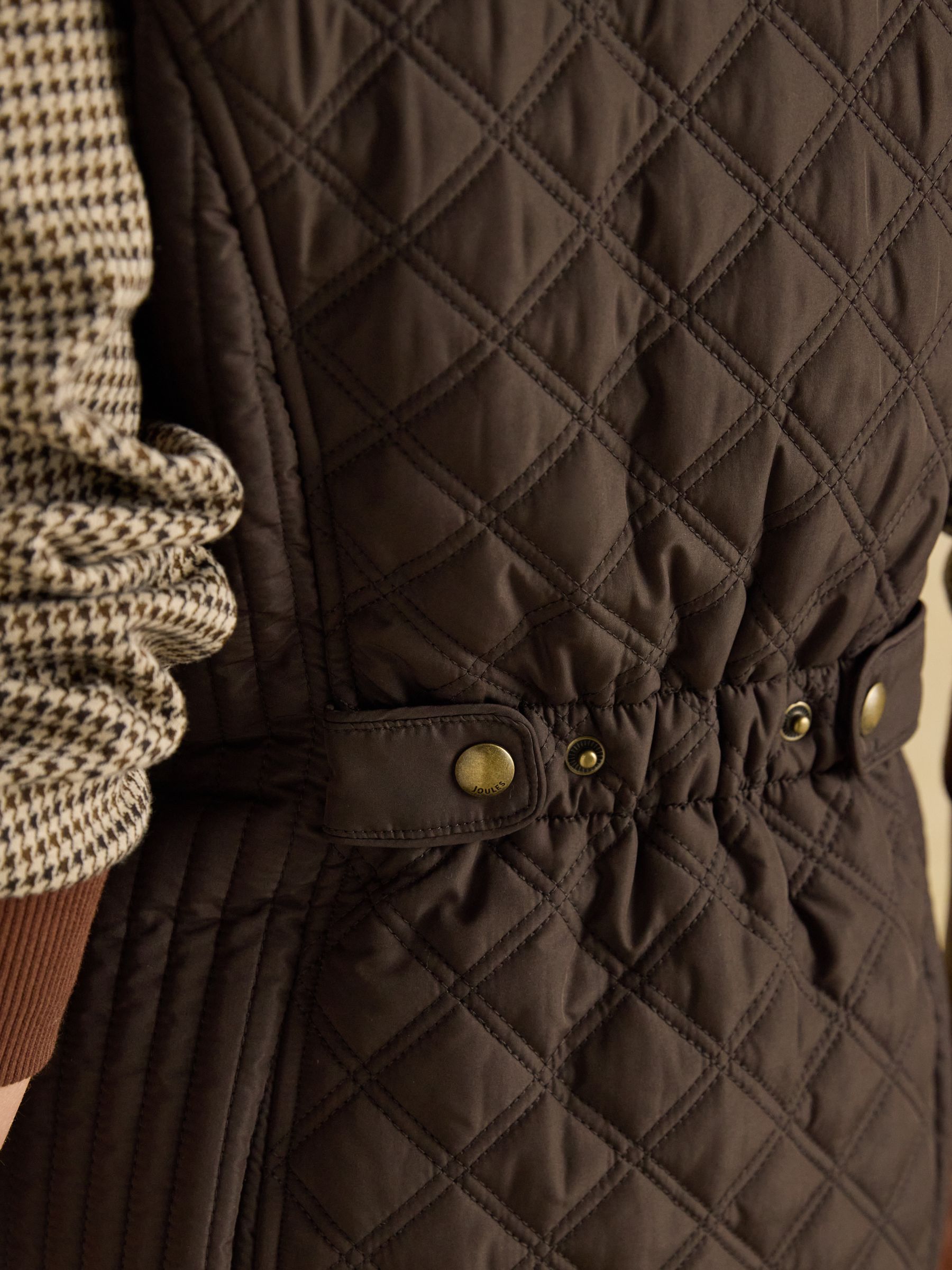 Minx Brown Showerproof Diamond Quilted Gilet - Image 11 of 13