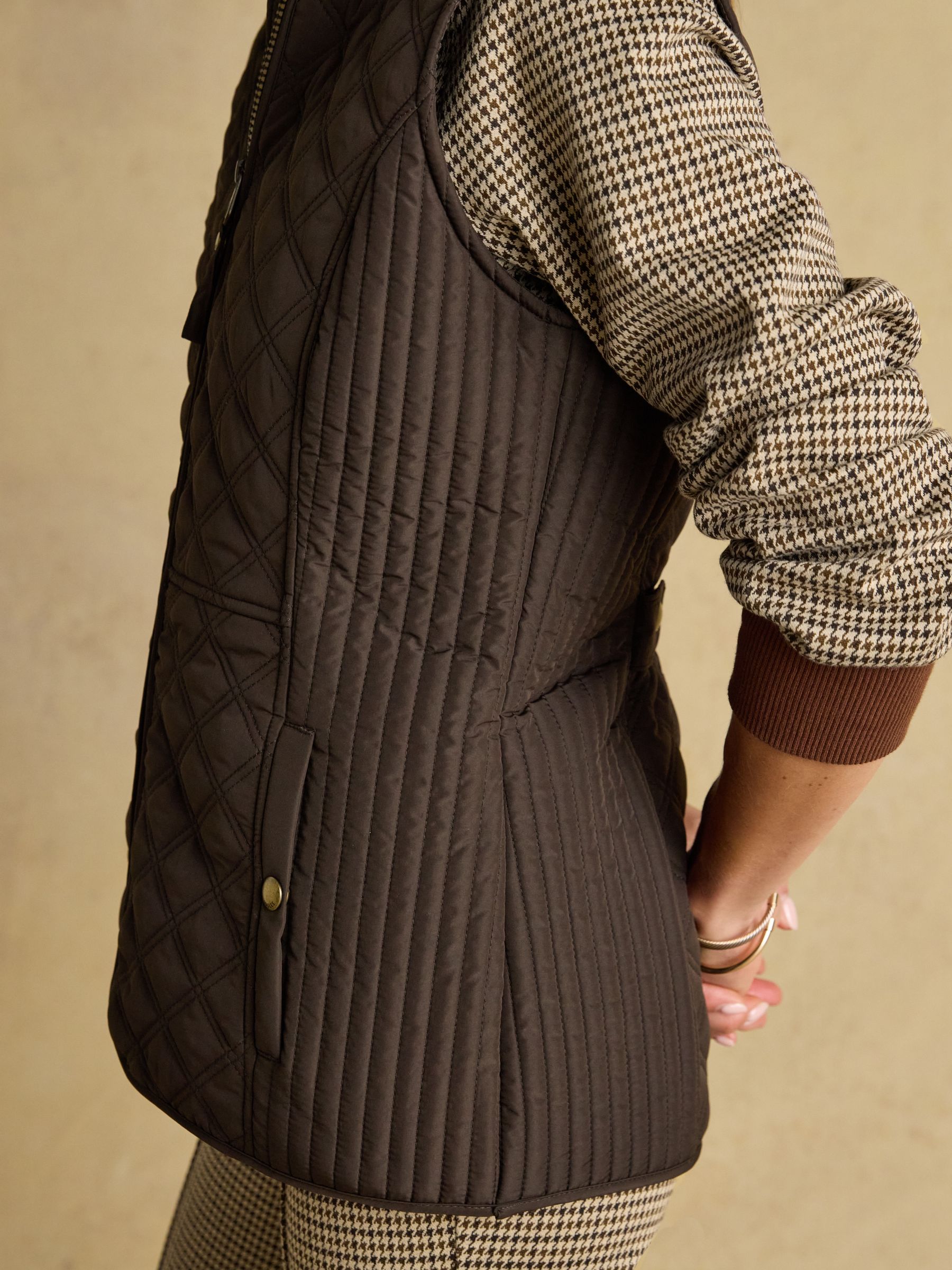 Minx Brown Showerproof Diamond Quilted Gilet - Image 9 of 13