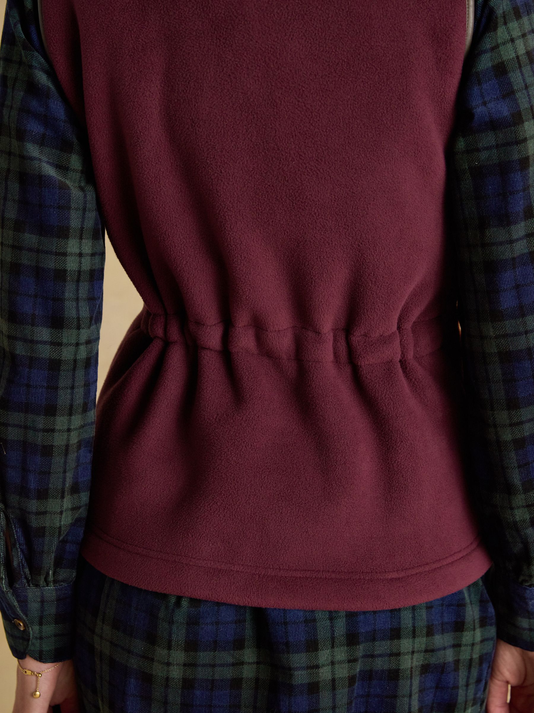 Heritage Burgundy Regular Fleece Gilet - Image 11 of 12