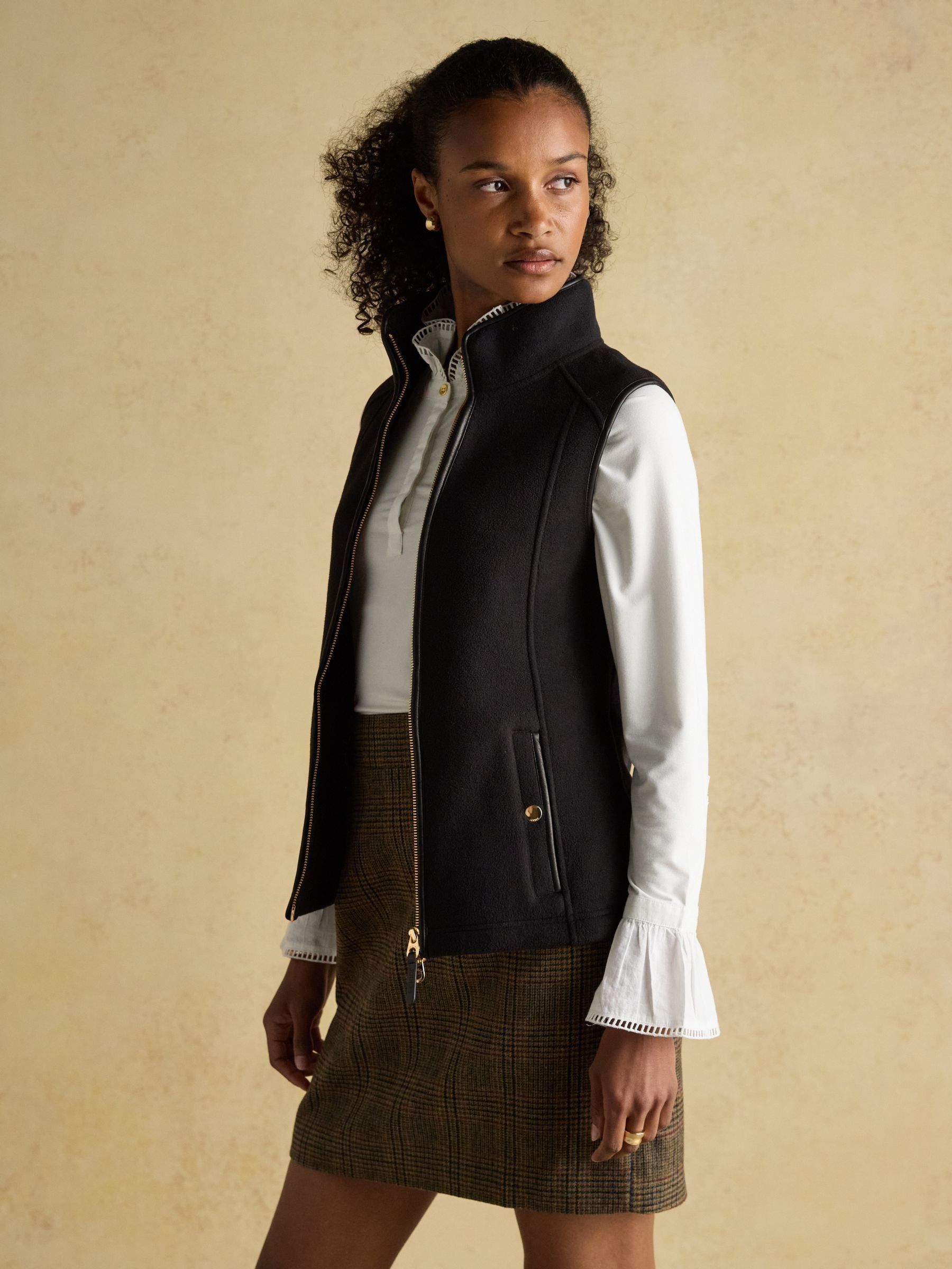 Heritage Black Fleece Gilet - Image 3 of 8