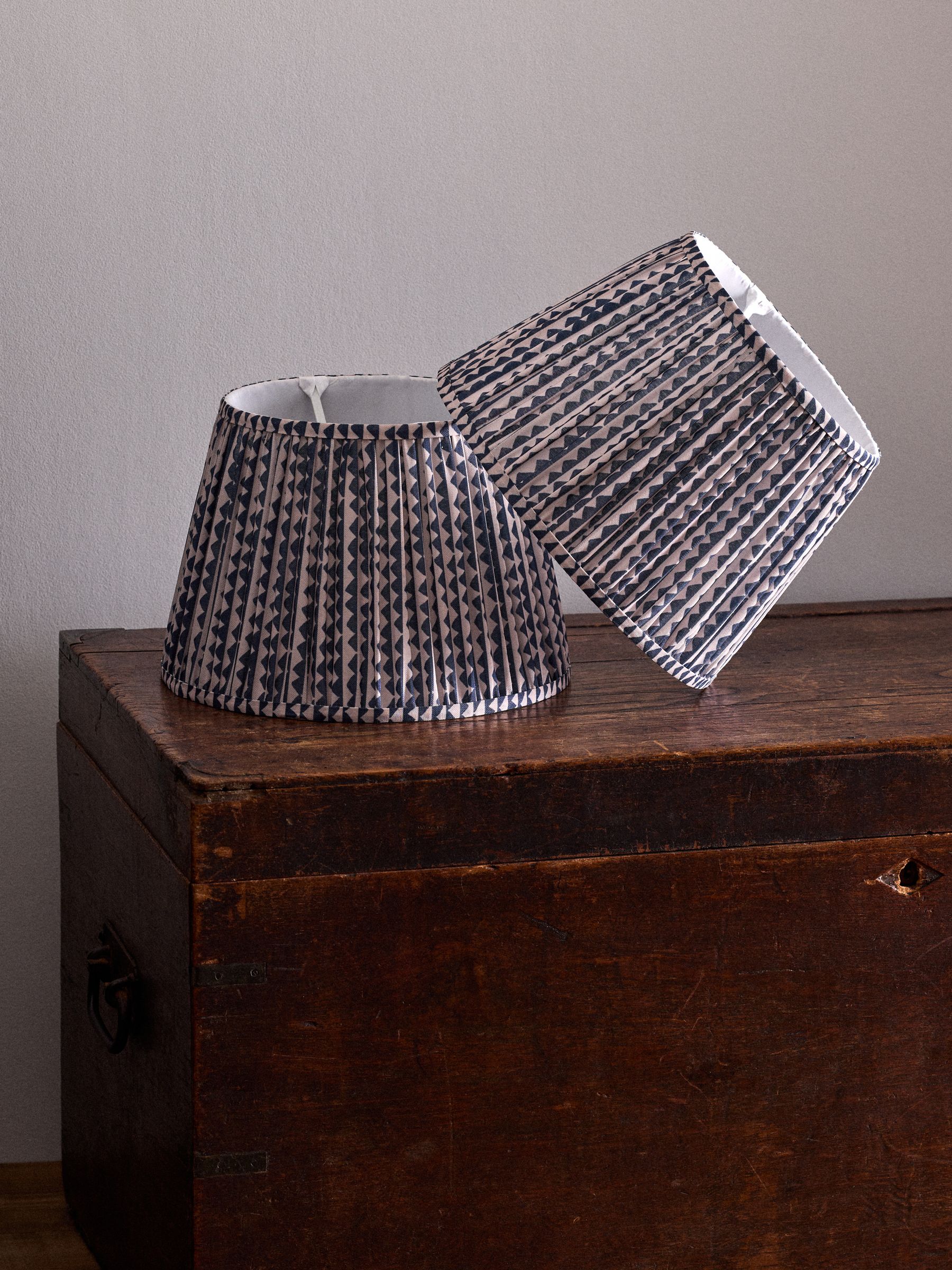 2 Pack 30cm Easy Fit Shades Ceiling Lights Black/Cream - Image 1 of 4