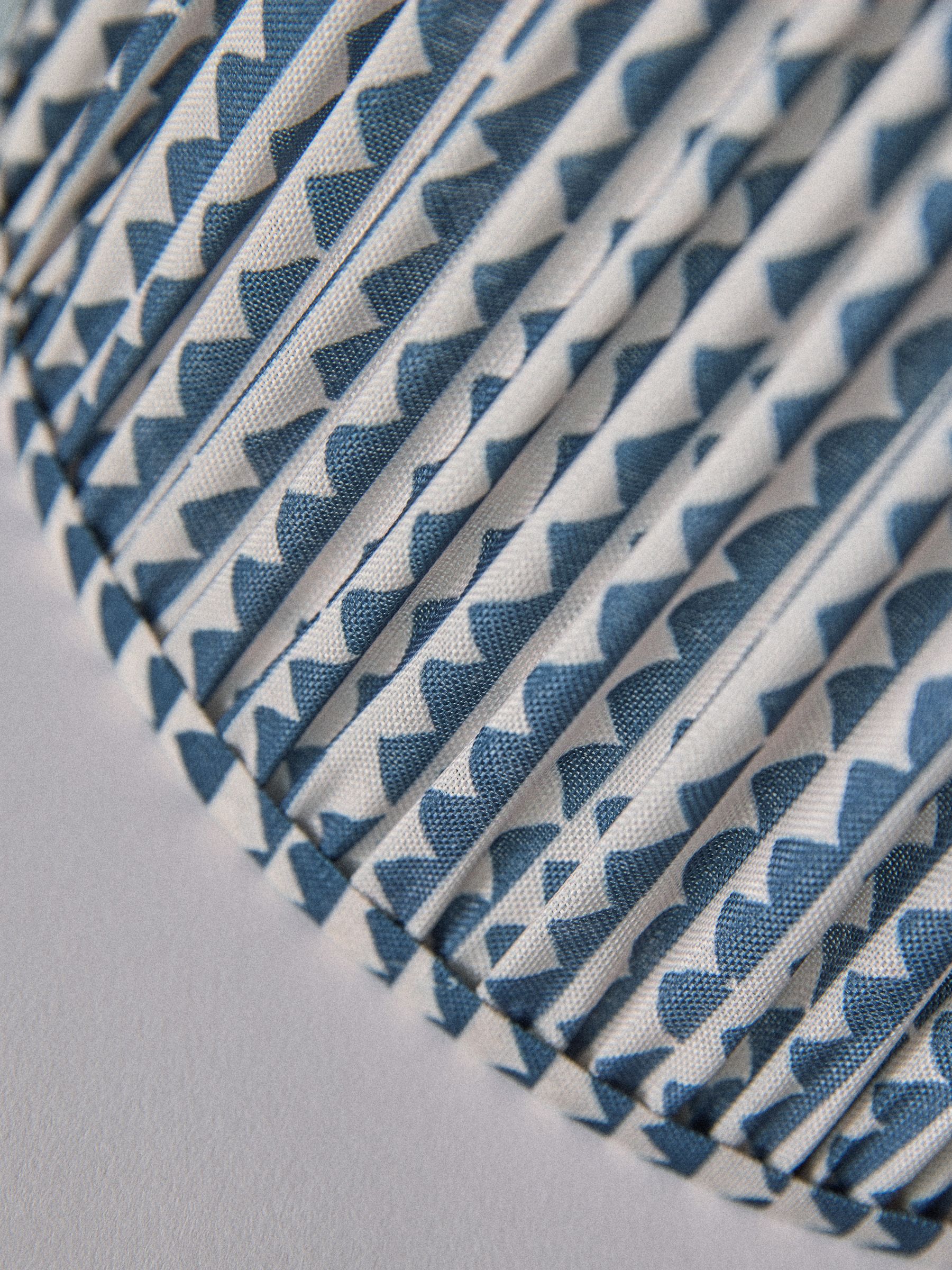 2 Pack 30cm Easy Fit Shades Ceiling Lights Black/Cream - Image 4 of 4