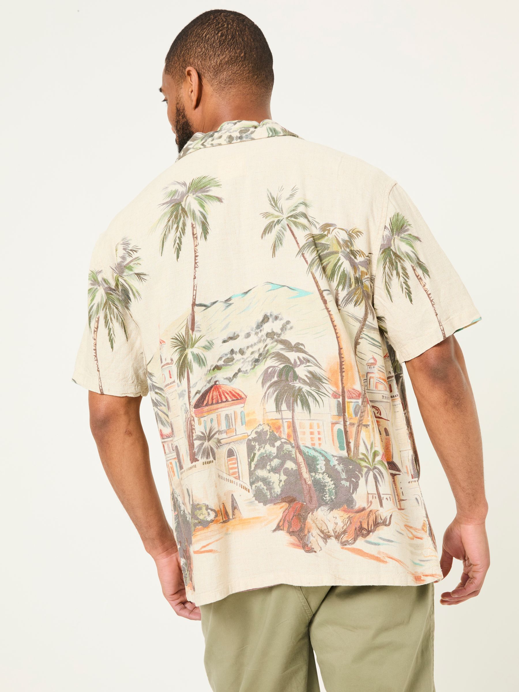 Light Natural Short Sleeve Scene Print Shirt - Image 3 of 7