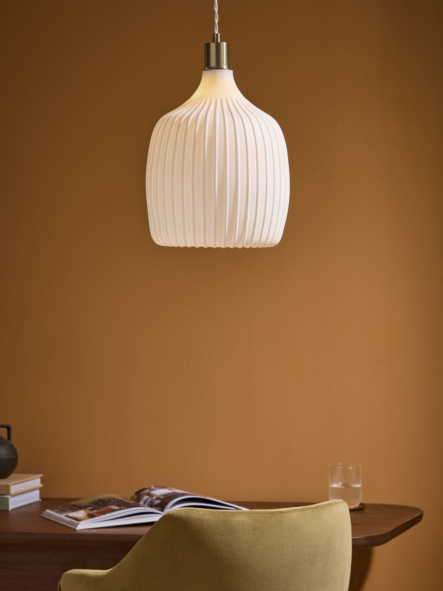 Easy Fit Finn Porcelain Shade in White - Image 1 of 4
