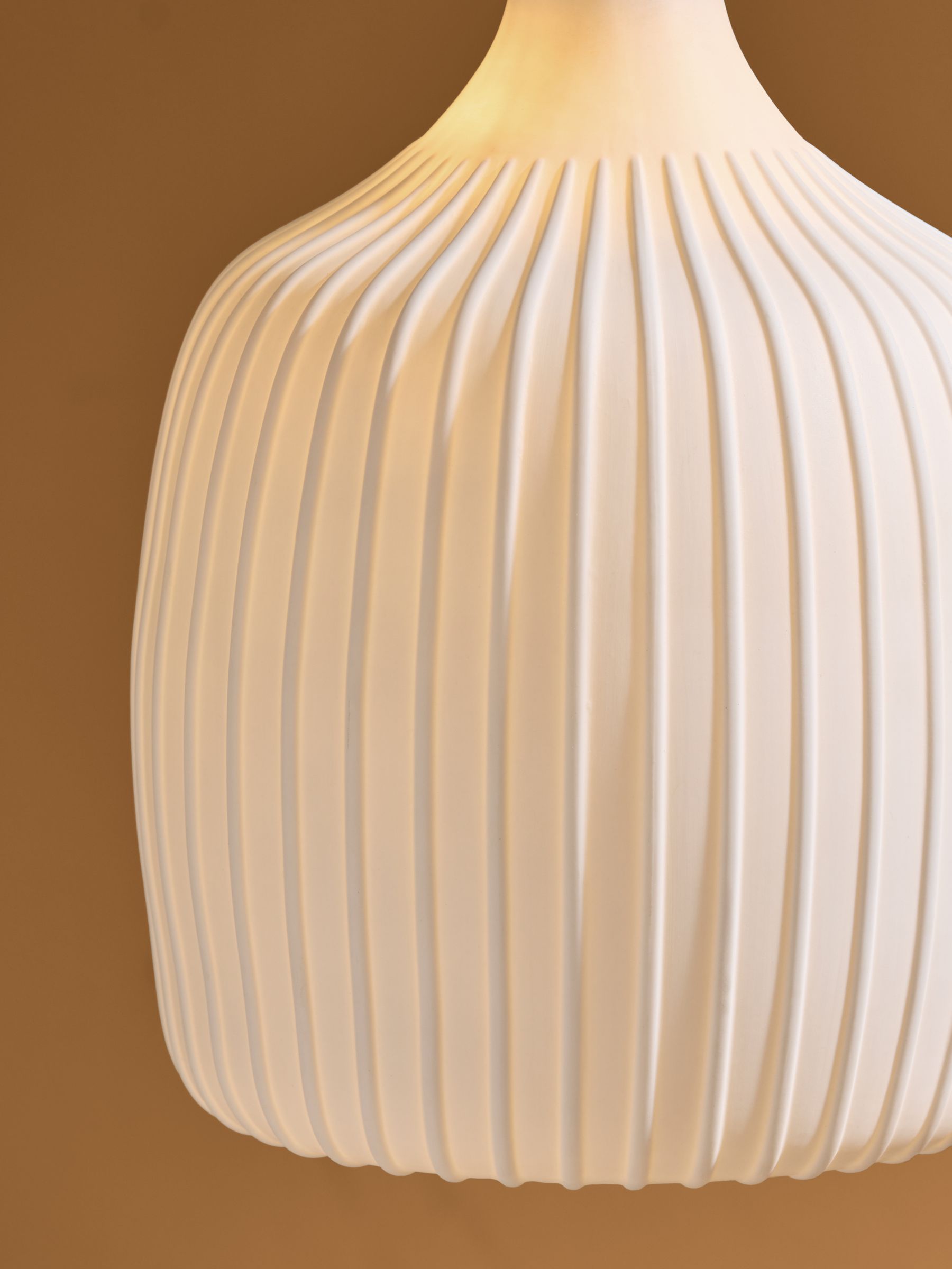 Easy Fit Finn Porcelain Shade in White - Image 2 of 4