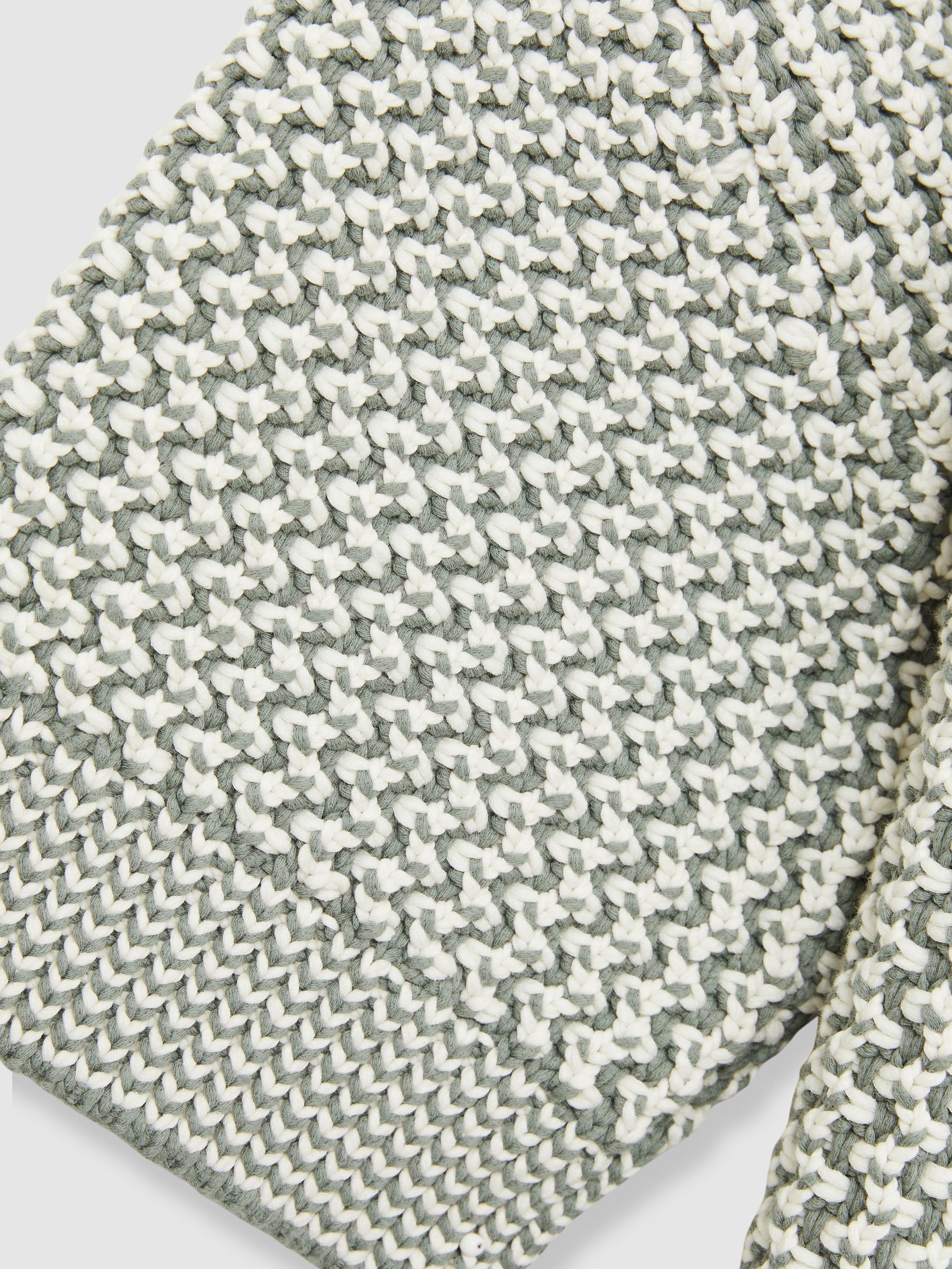 Chunky-Knit Open-Collar Polo Shirt in Sage/Off White - Image 6 of 6