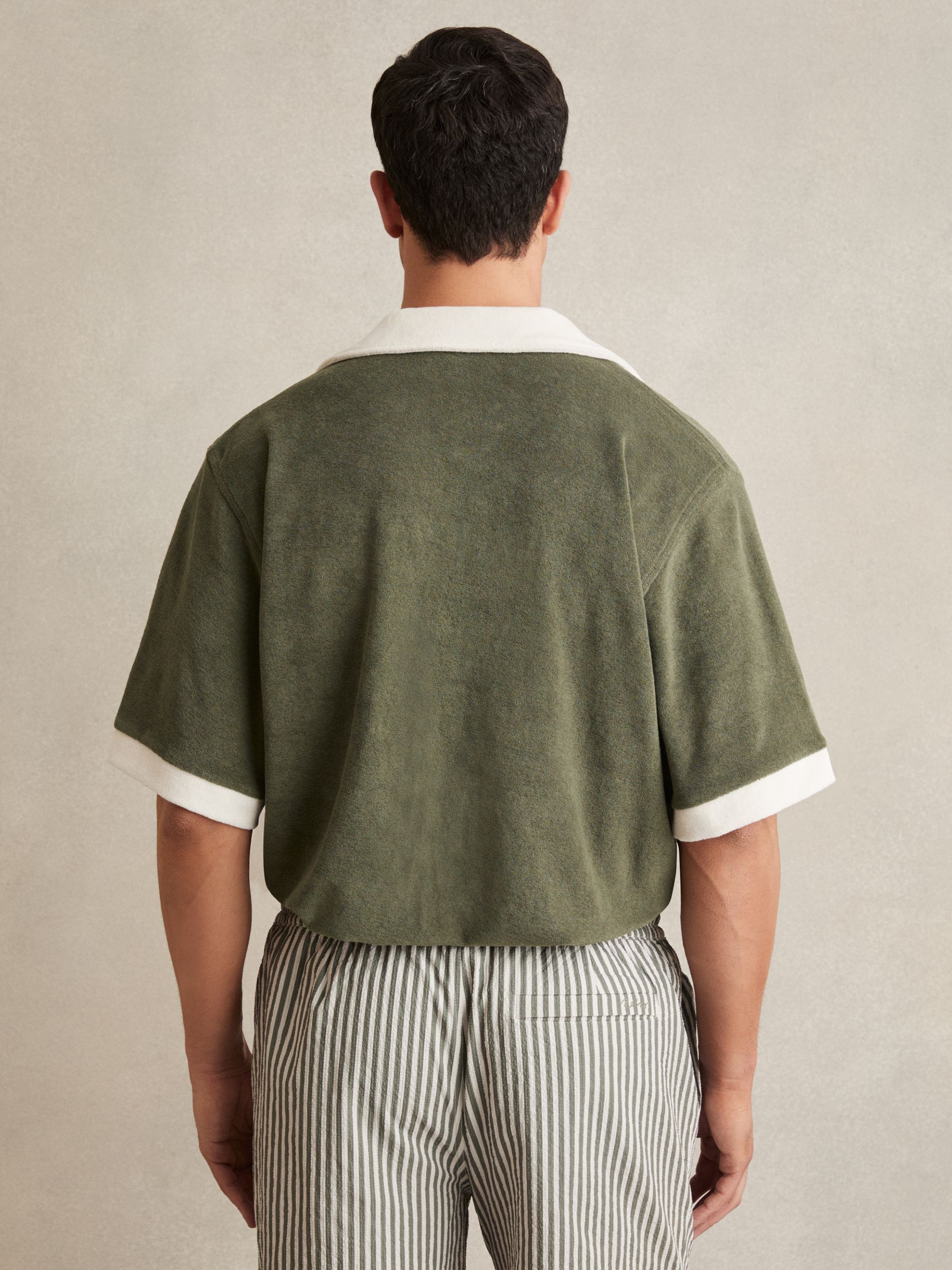 Towelling Contrast-Trim Shirt in Green/White - Image 4 of 5