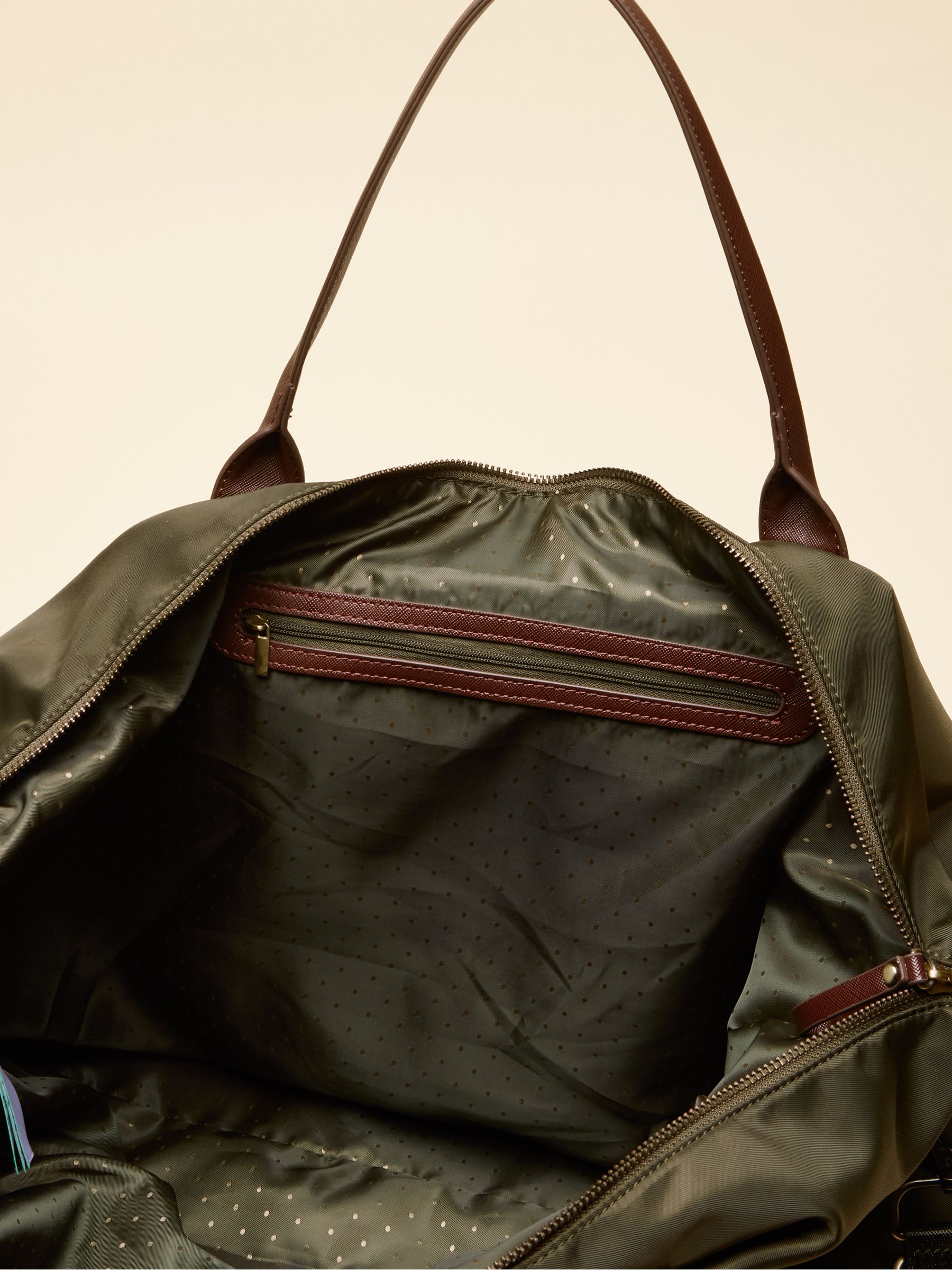 Edie Khaki Green Weekend Bag with Shoulder Strap - Image 8 of 10