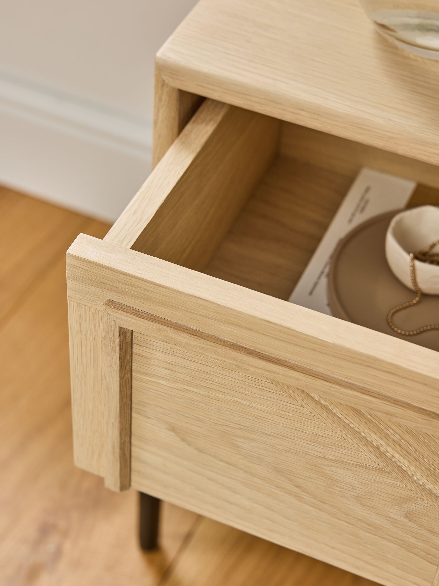 Jasper Conran London Whitewashed Oak Aden Bedside Table - Image 3 of 5