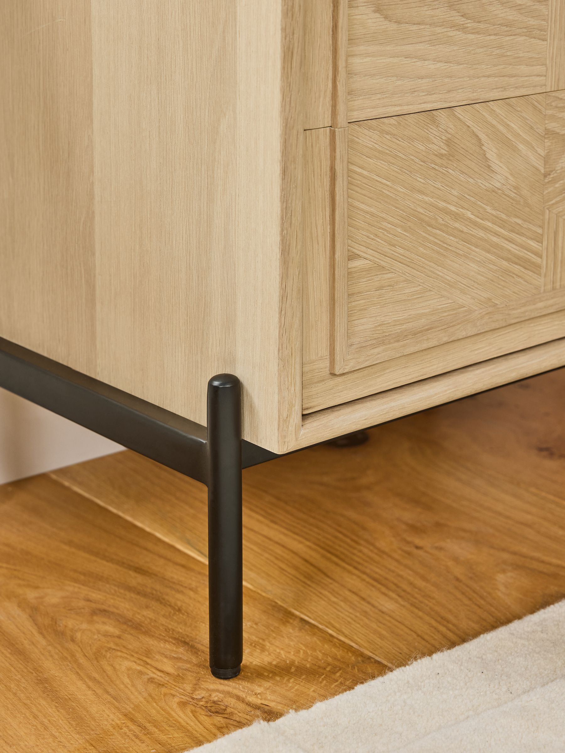 Jasper Conran London Whitewashed Oak Aden Bedside Table - Image 4 of 5