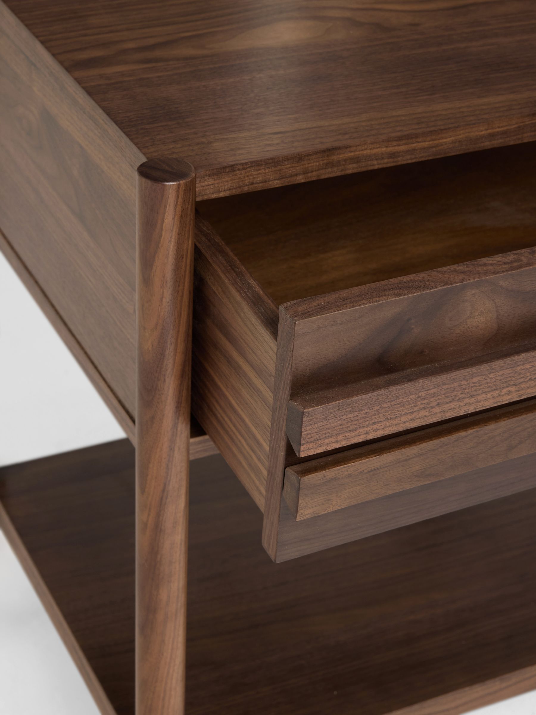 Jasper Conran London Brown 1 Drawer Belgrave Walnut 2 Drawer Bedside - Image 9 of 9