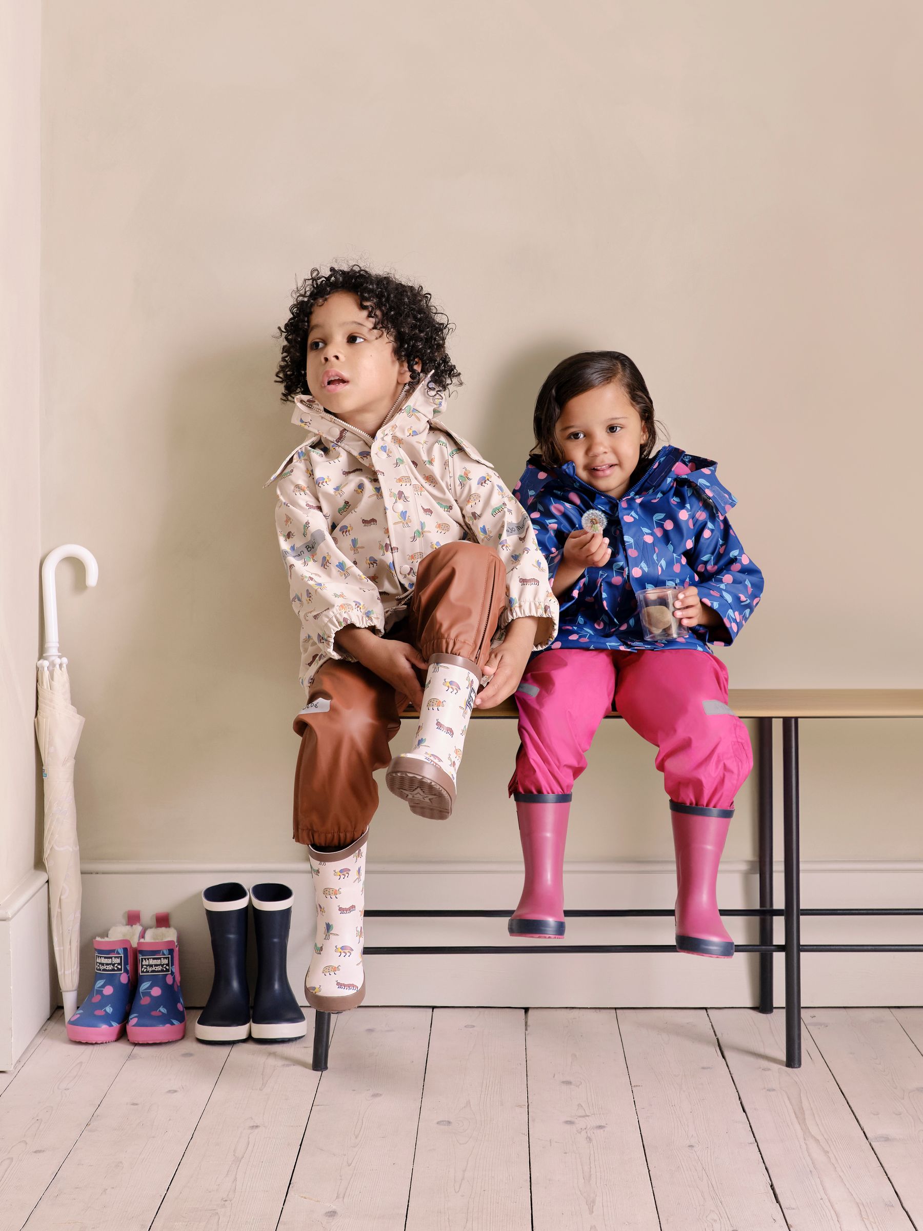 Brown Bug 2 Piece Waterproof Trouser And Jacket Set - Image 9 of 10