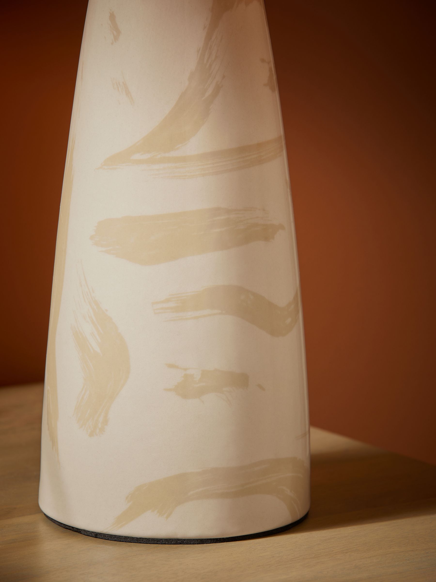 Vince Ceramic Table Lamp in Cream - Image 3 of 6