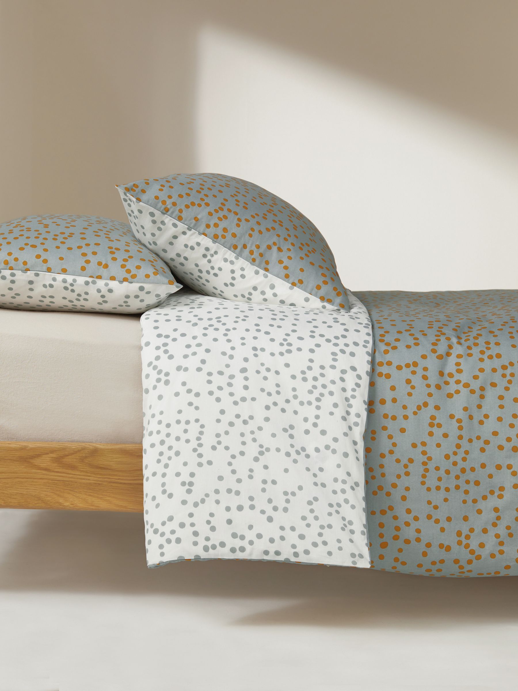 Dotty 180 Thread Count Duvet Cover and Pillowcase Set in Grey - Image 2 of 4