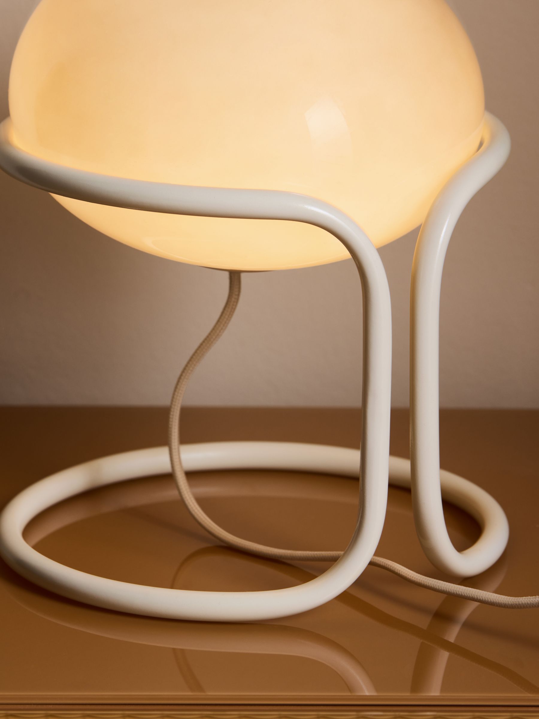 Piper Table Lamp in Cream - Image 3 of 5