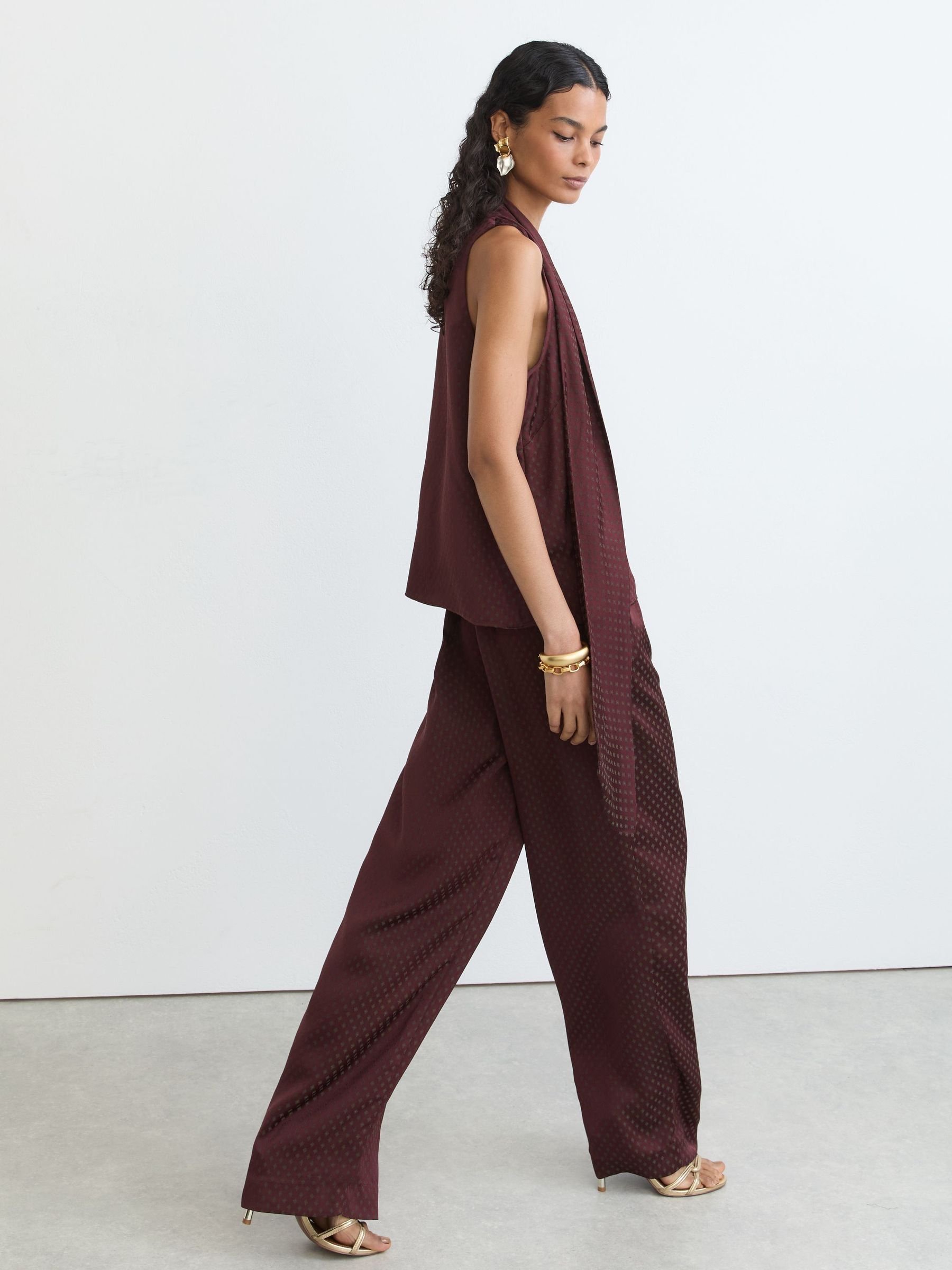 Jacquard Tie-Neck Sleeveless Top in Burgundy - Image 3 of 8