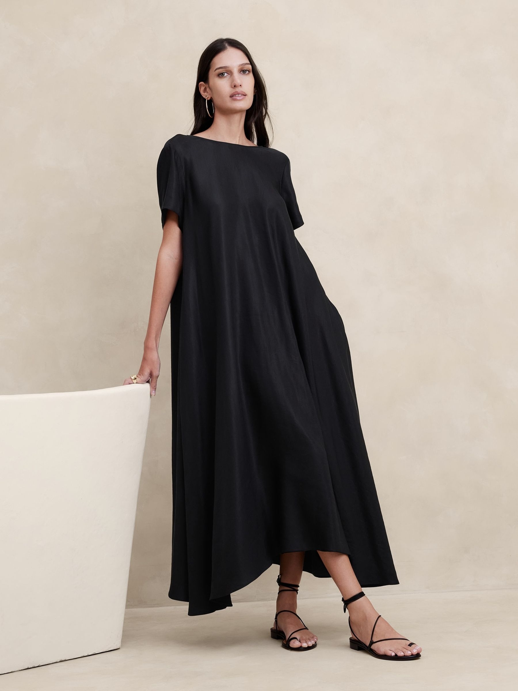 Banana Republic Black Aurelia Linen-Blend Maxi Dress - Image 1 of 1